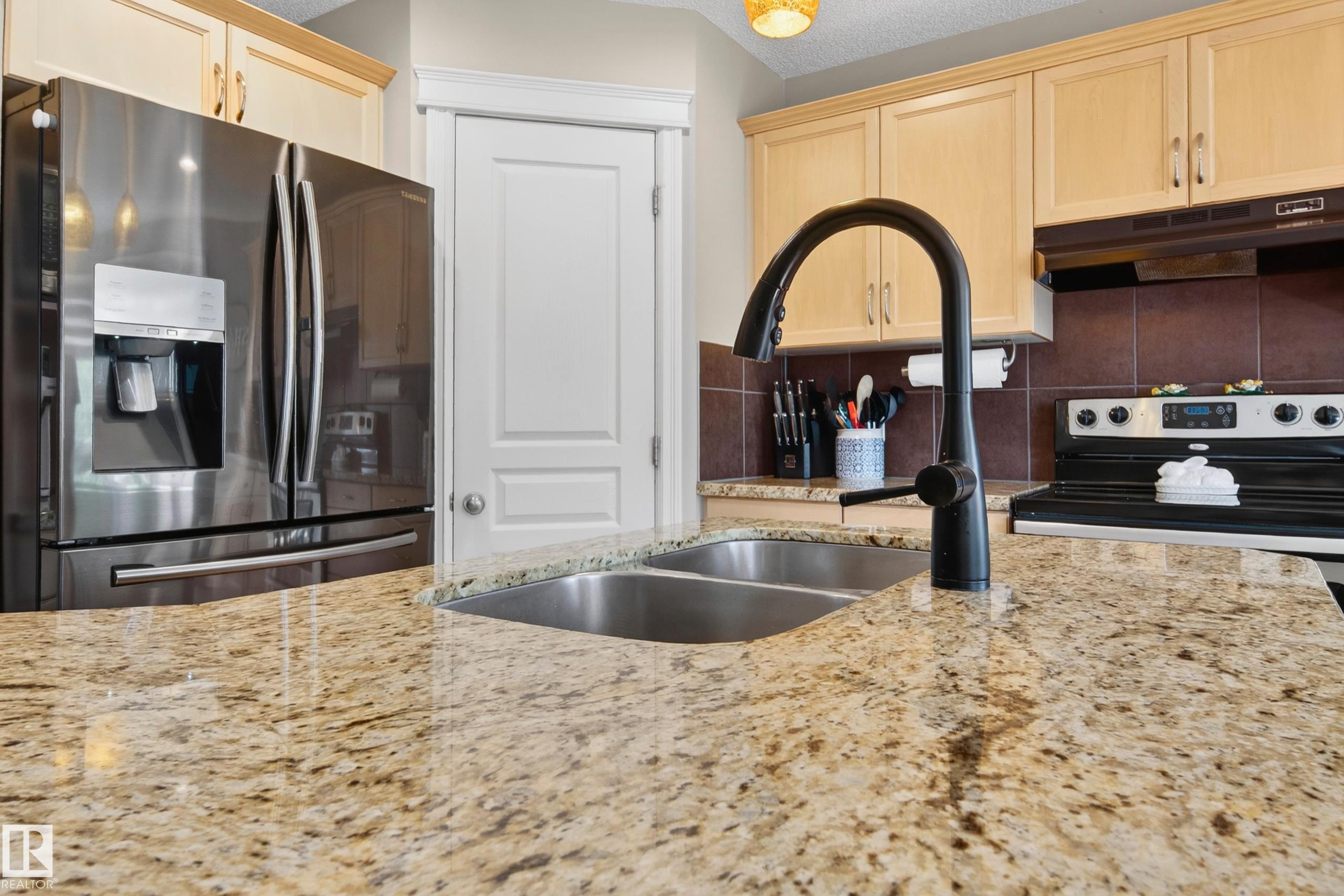 Photo 13 at 9 Snowbird Crescent, Suntree, Leduc