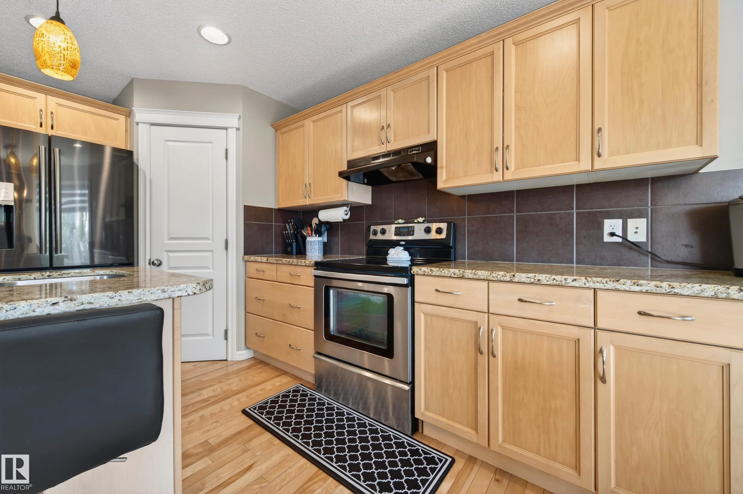 Photo 14 at 9 Snowbird Crescent, Suntree, Leduc