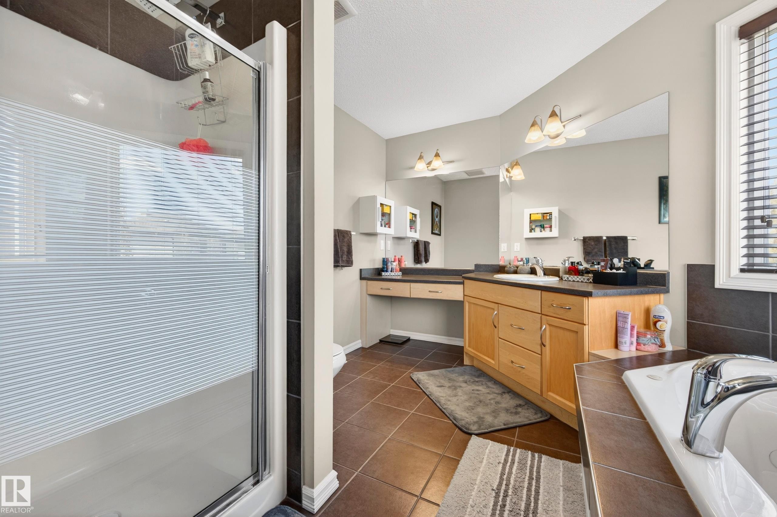 Photo 35 at 9 Snowbird Crescent, Suntree, Leduc