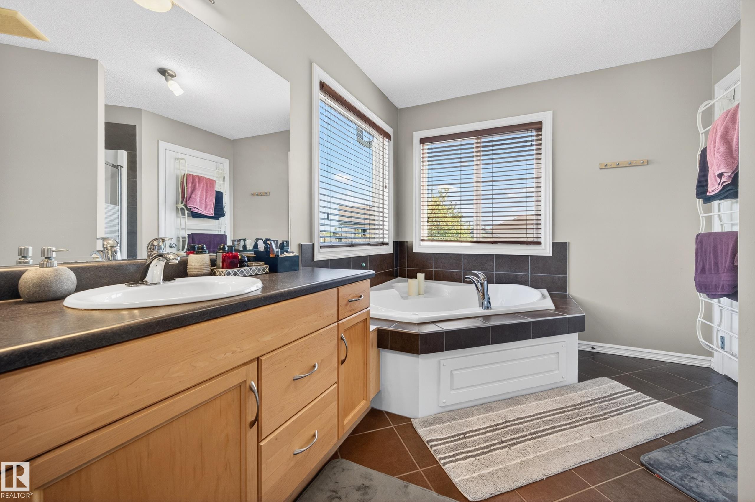 Photo 36 at 9 Snowbird Crescent, Suntree, Leduc