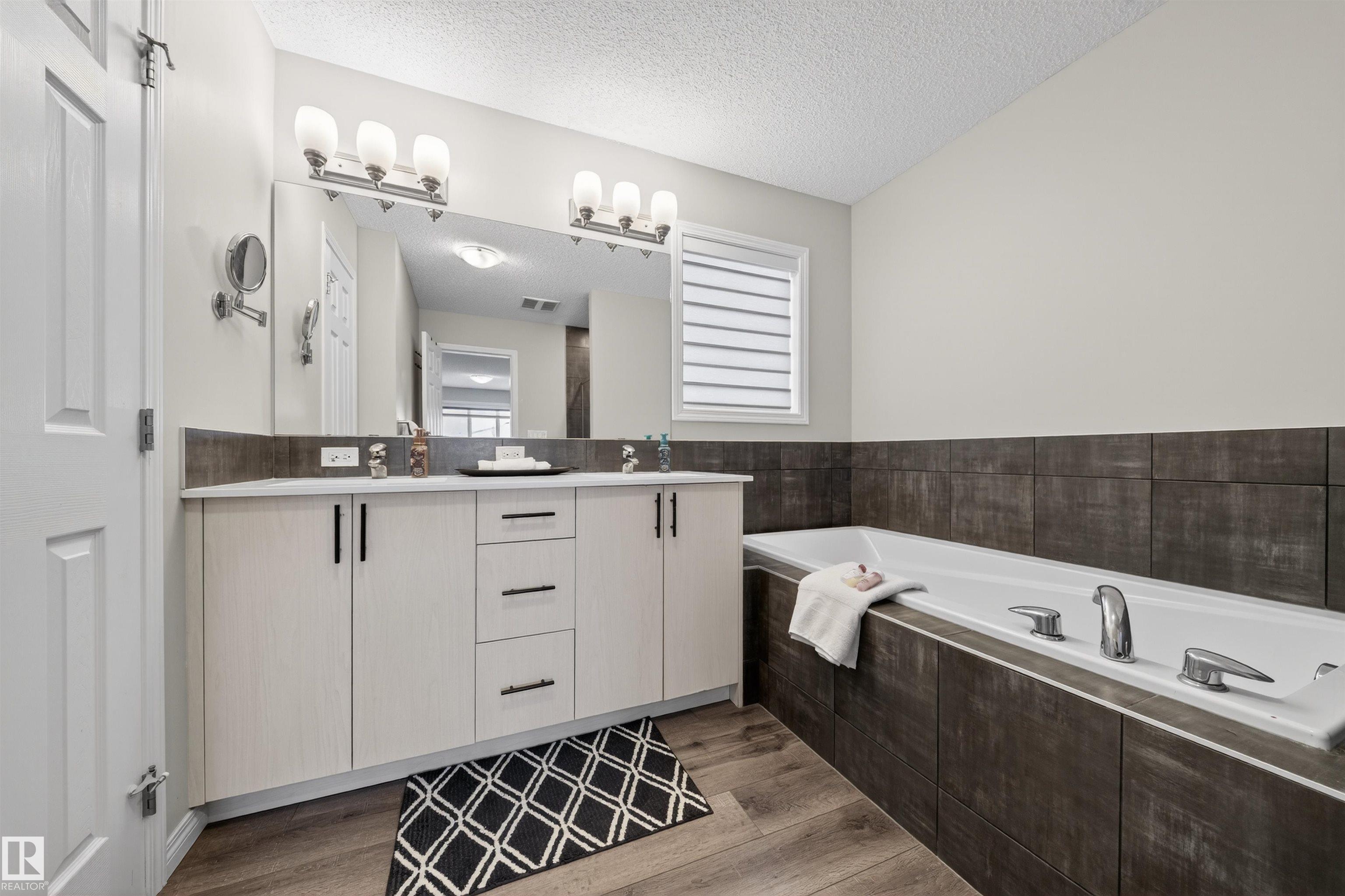 Photo 22 at 6085 King Landing SW, Keswick, Edmonton