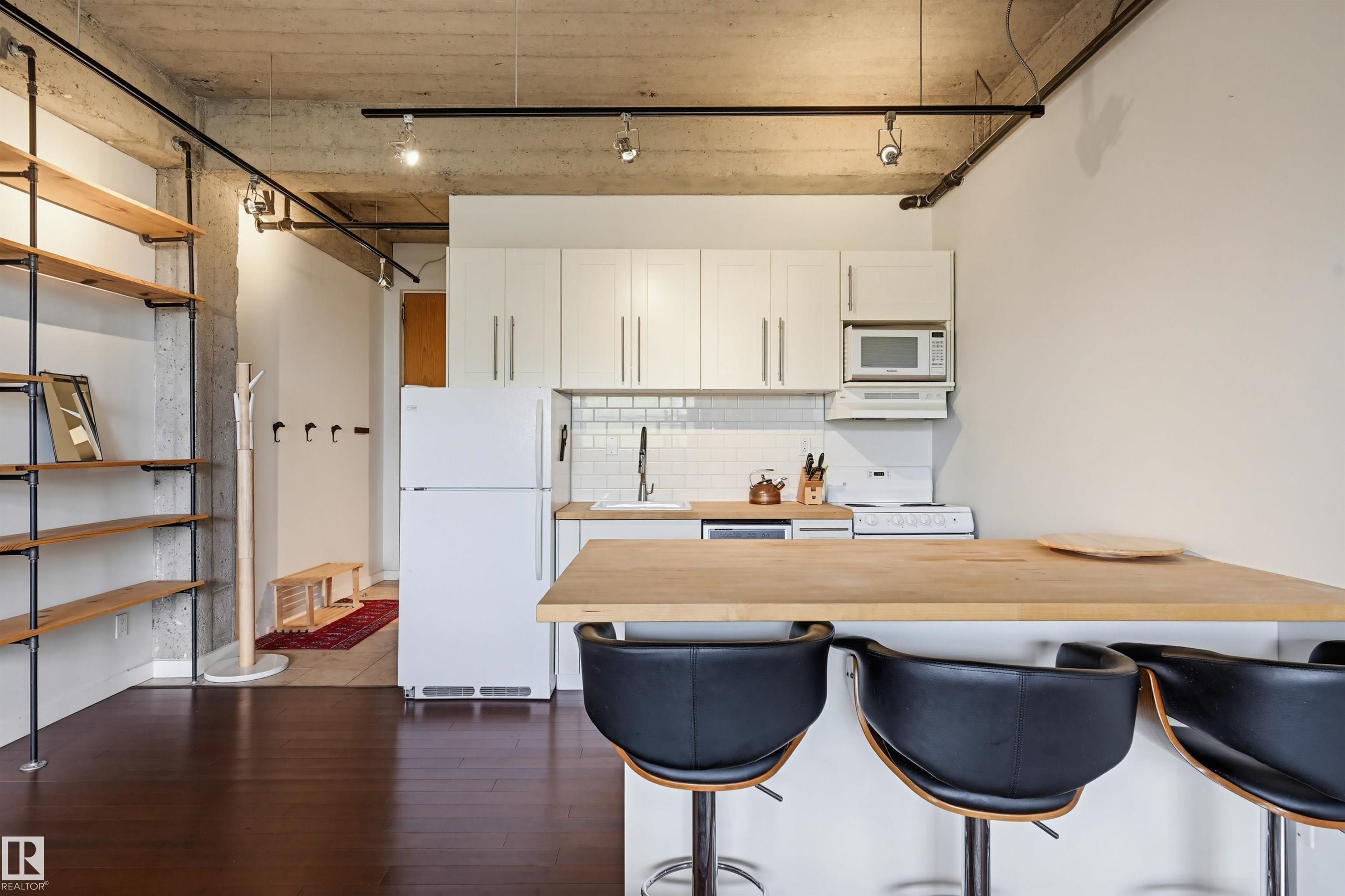 Photo 8 at 204 - 10355 105 Street NW, Downtown, Edmonton