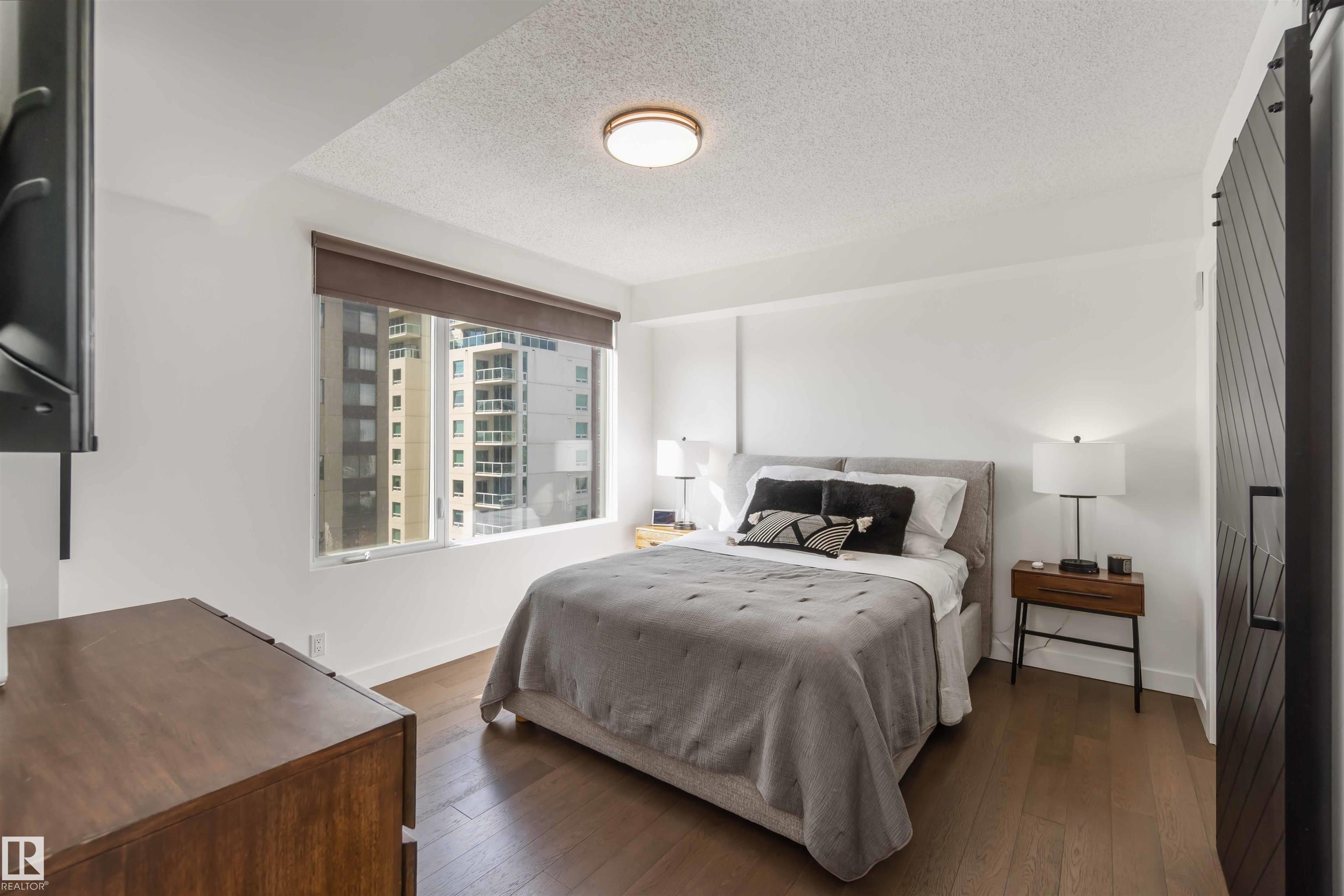 Photo 22 at 802 - 10046 117 Street NW, Wîhkwêntôwin, Edmonton