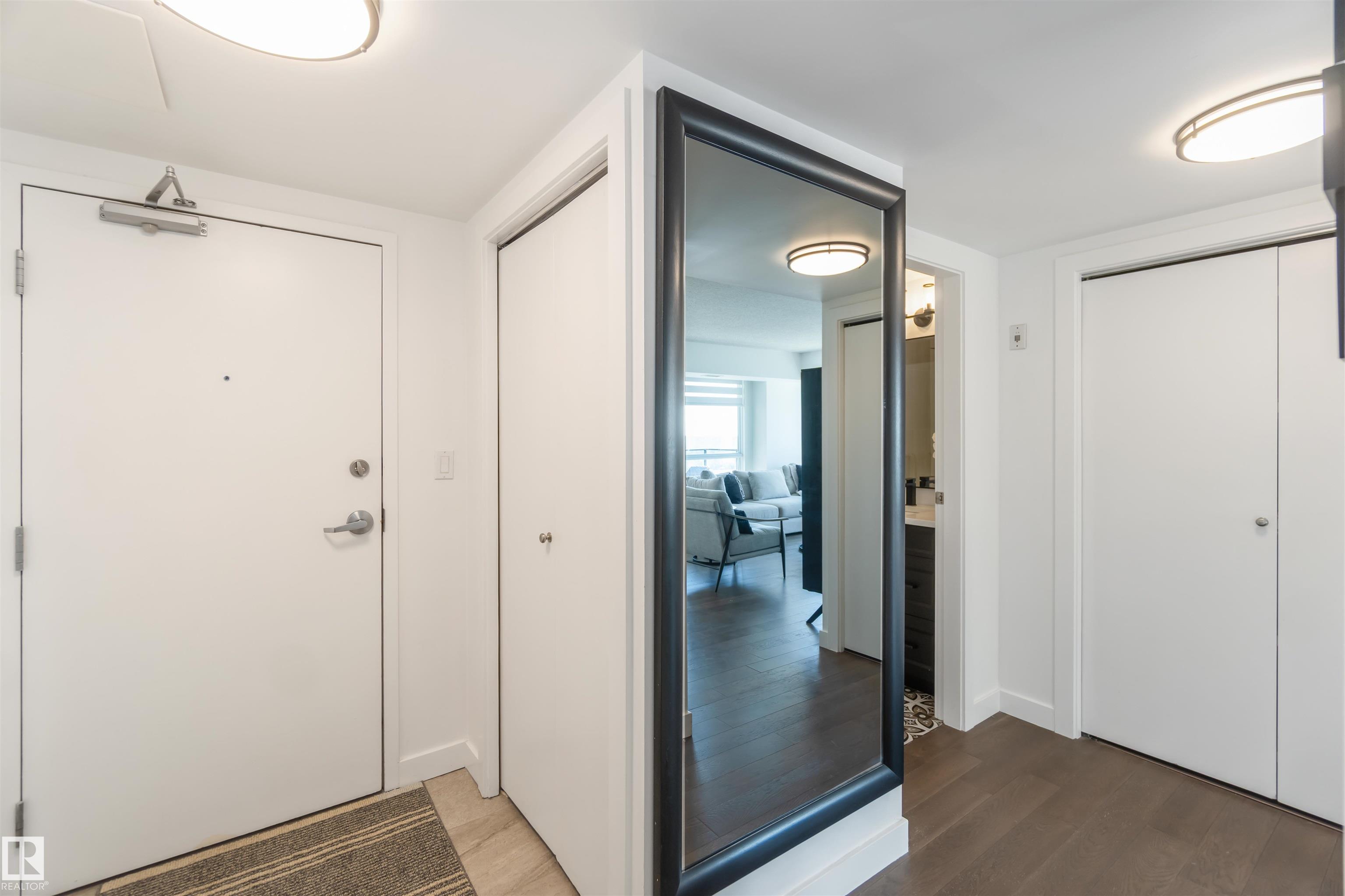 Photo 7 at 802 - 10046 117 Street NW, Wîhkwêntôwin, Edmonton