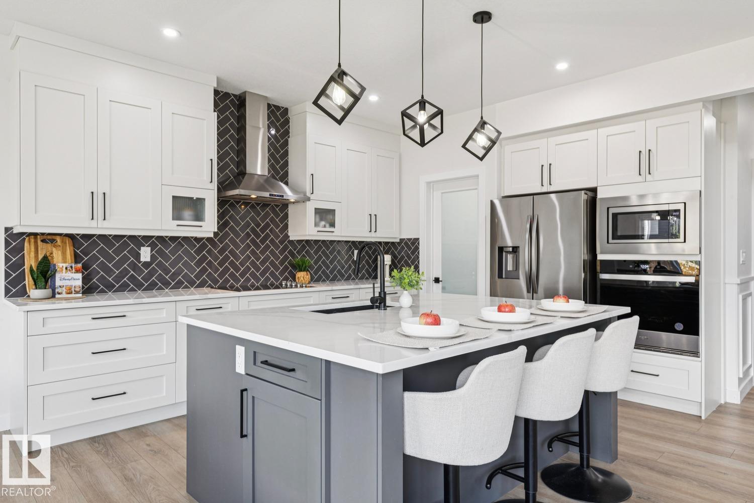 Photo 11 at 1622 Enright Way NW, Edgemont, Edmonton