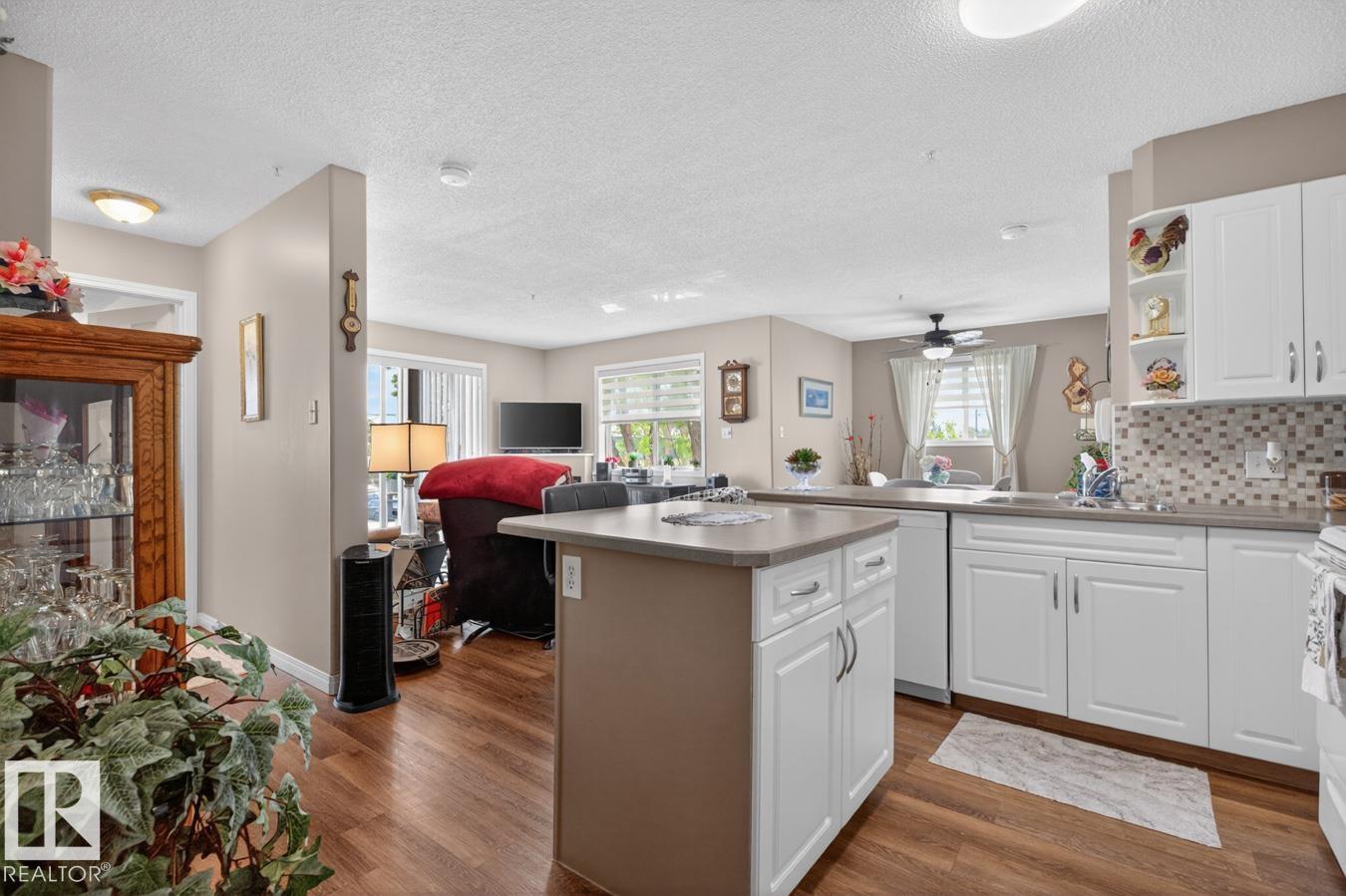 Photo 8 at 203 - 5102 49 Avenue, Linsford Park, Leduc