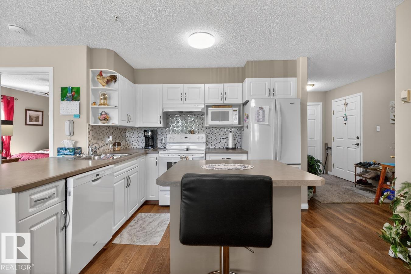 Photo 10 at 203 - 5102 49 Avenue, Linsford Park, Leduc