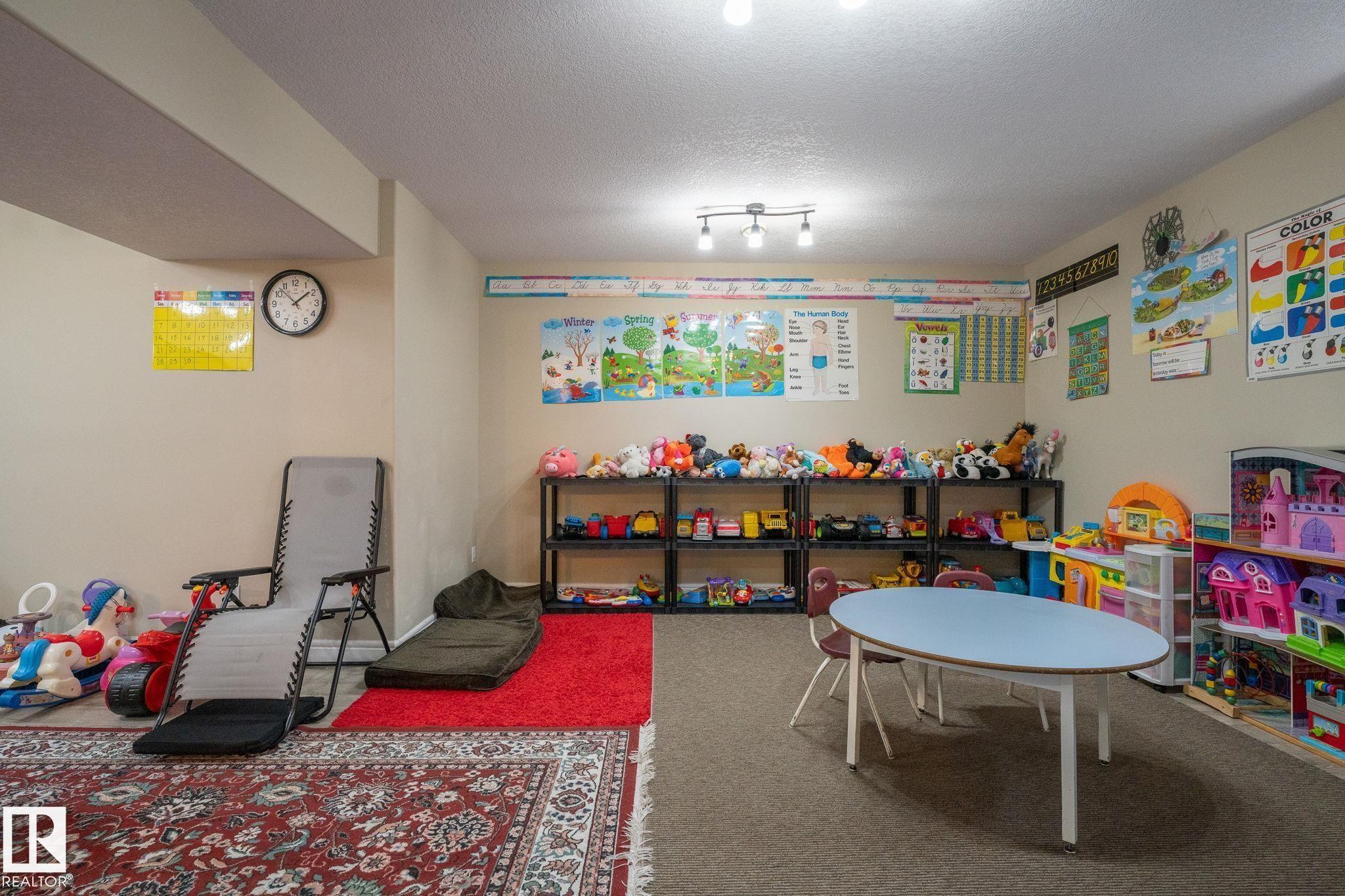 Photo 18 at 1033 Chahley Lane NW, Cameron Heights, Edmonton