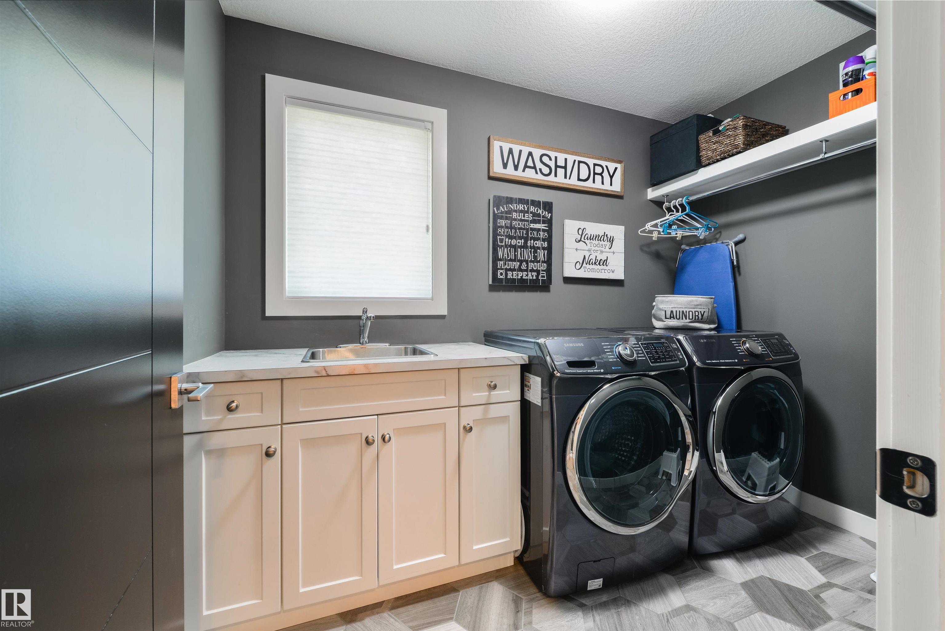 Photo 35 at 3904 Kennedy Crescent SW, Keswick, Edmonton