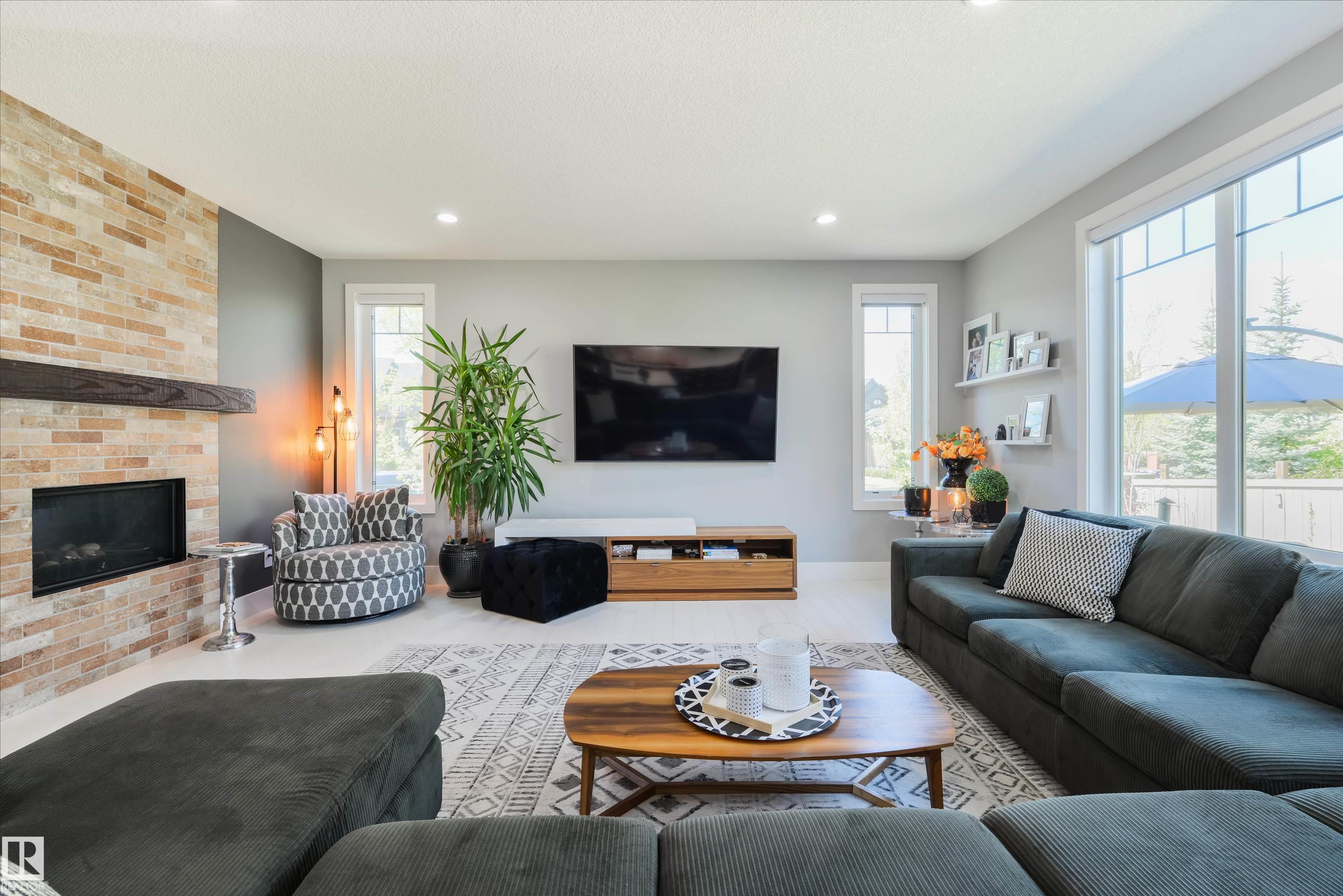 Photo 9 at 3904 Kennedy Crescent SW, Keswick, Edmonton