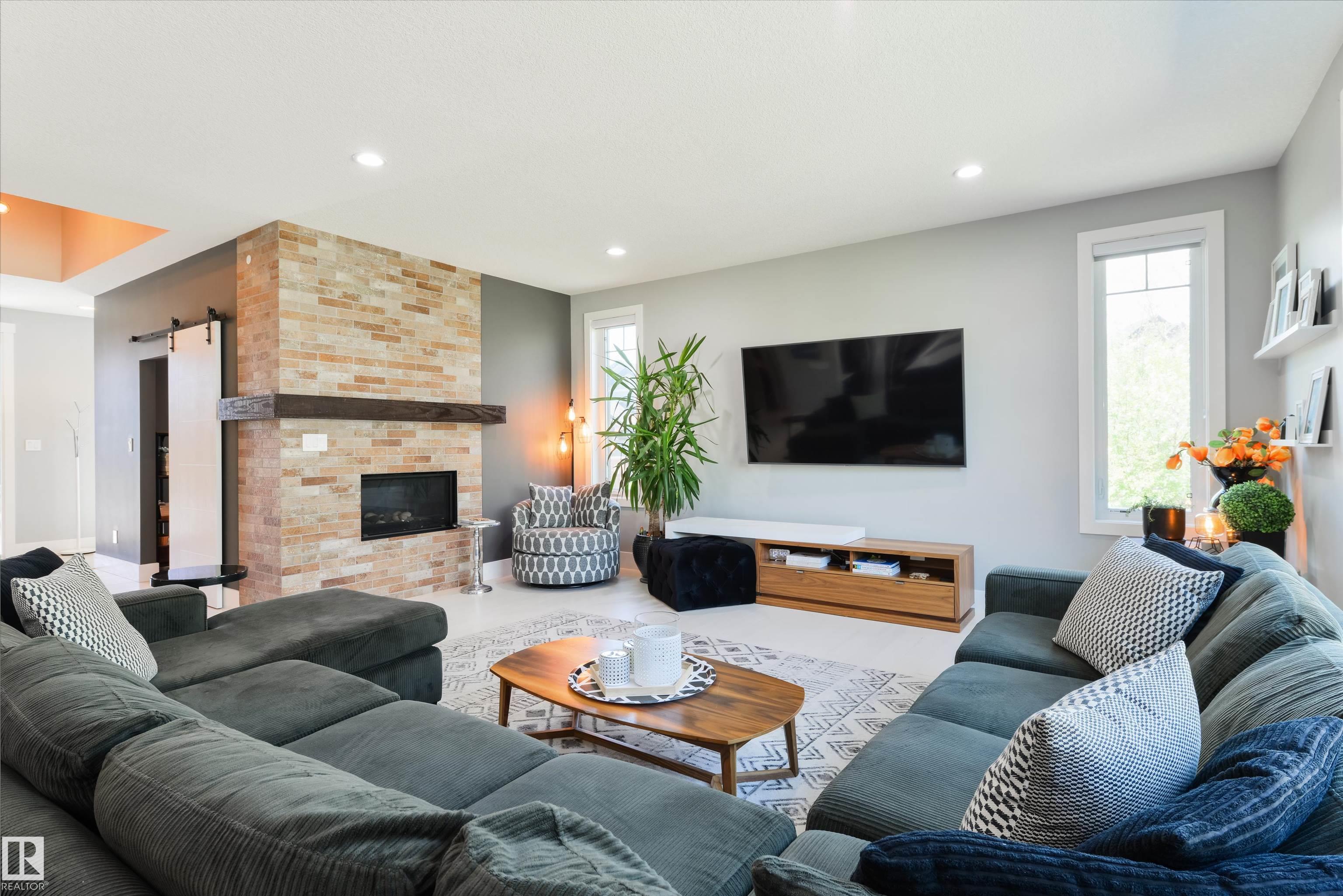 Photo 10 at 3904 Kennedy Crescent SW, Keswick, Edmonton