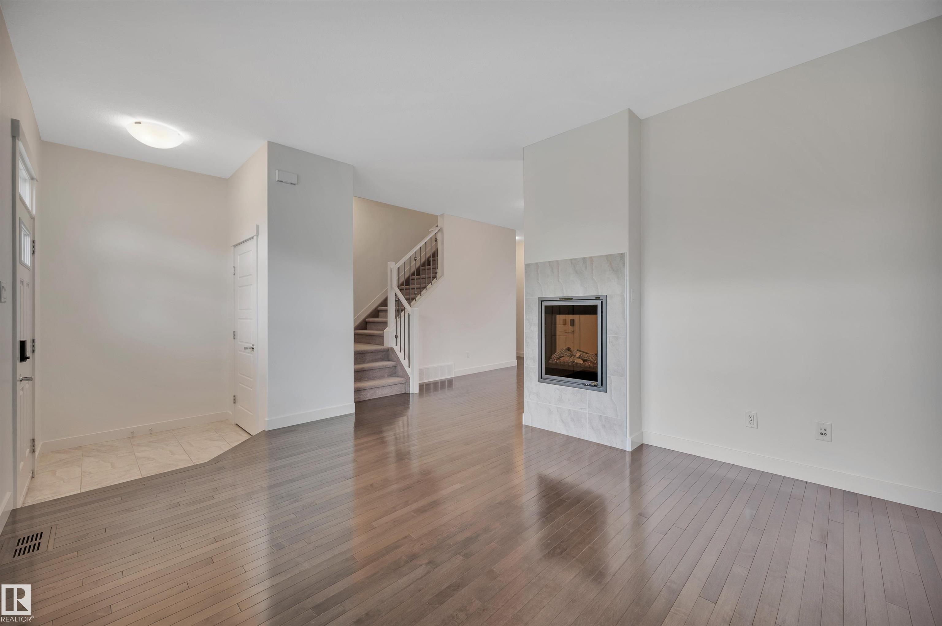 Photo 8 at 908 Valour Way NW, Griesbach, Edmonton