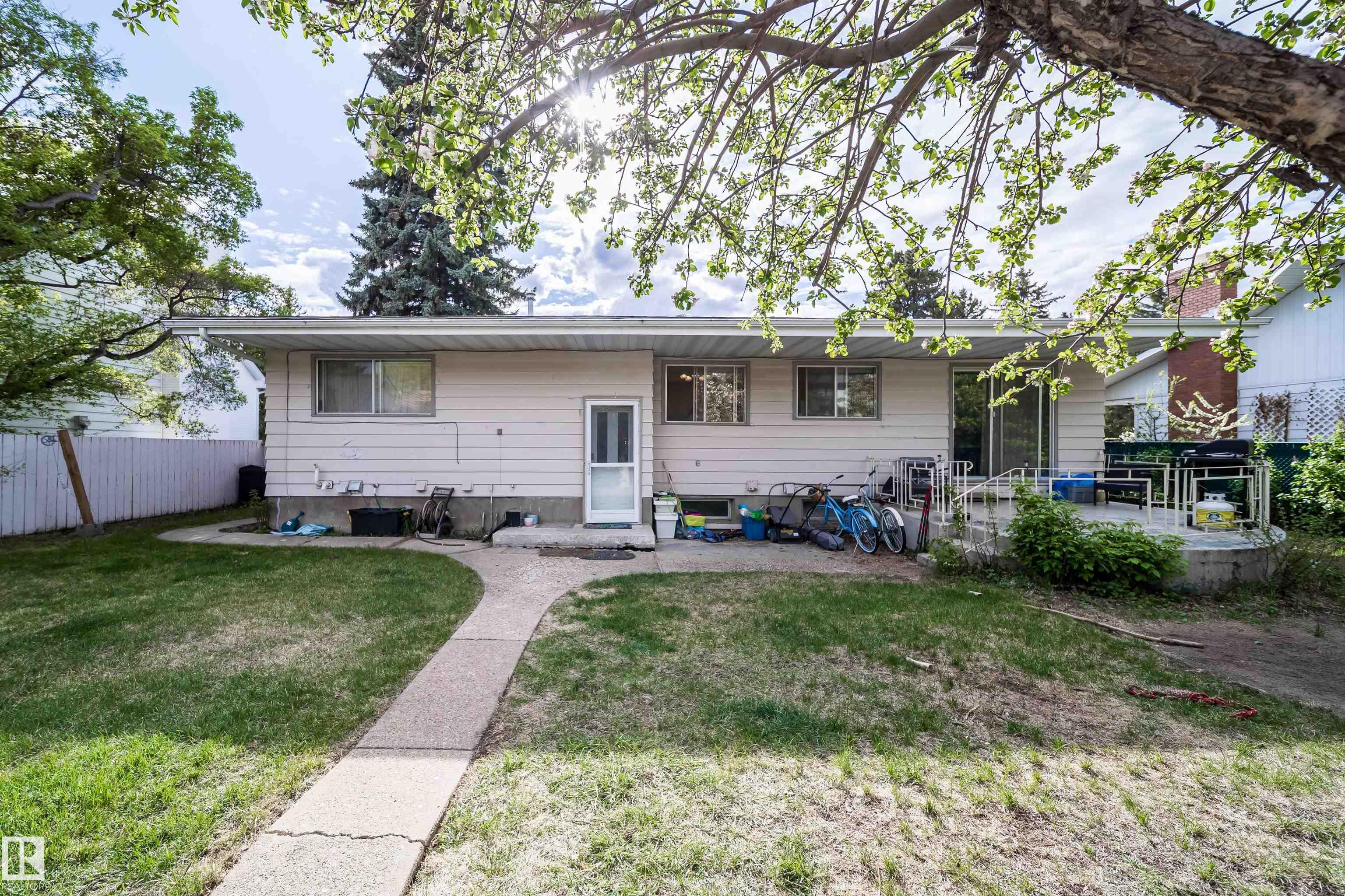 Photo 13 at 6403 132 Street NW, Grandview Heights, Edmonton
