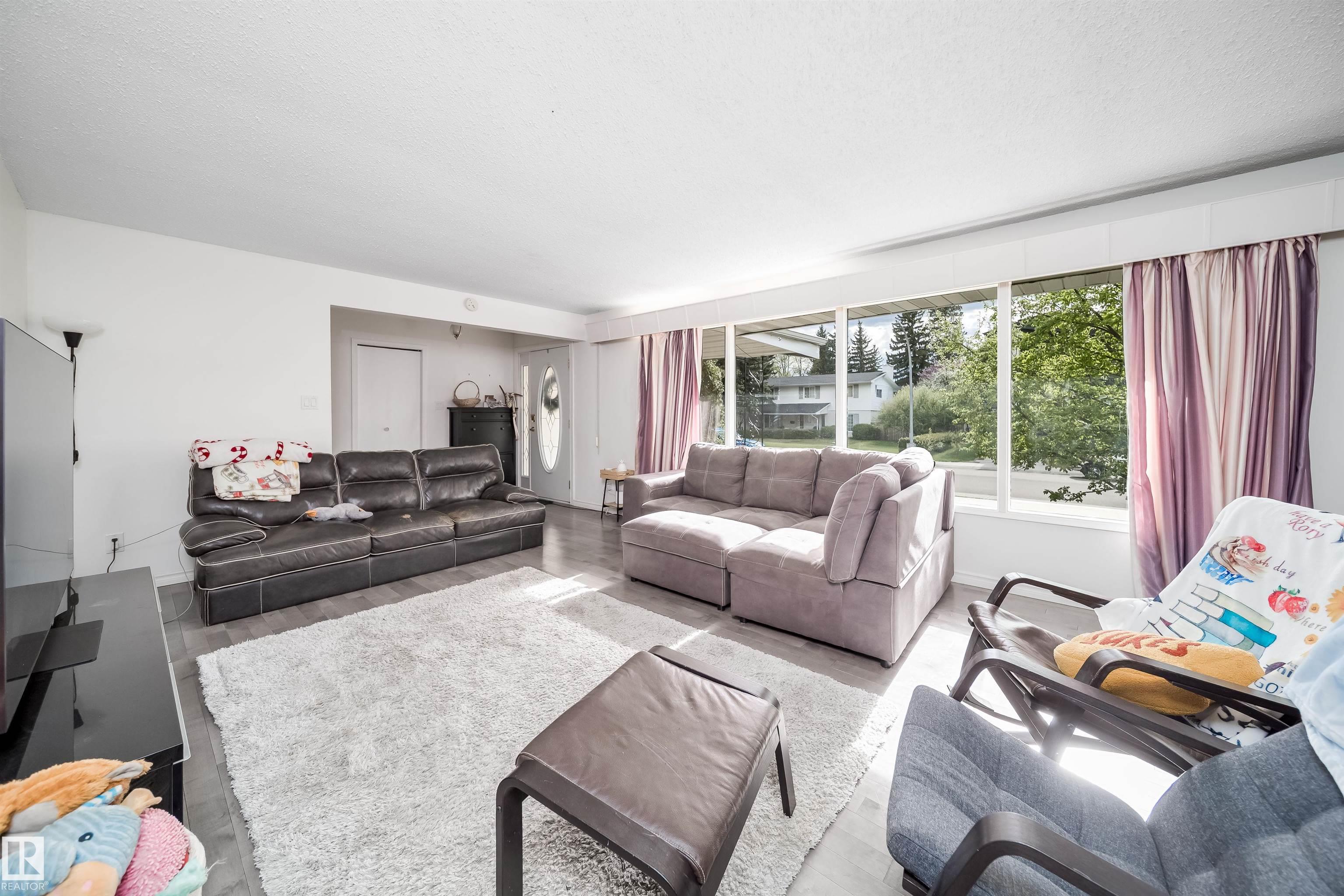 Photo 24 at 6403 132 Street NW, Grandview Heights, Edmonton