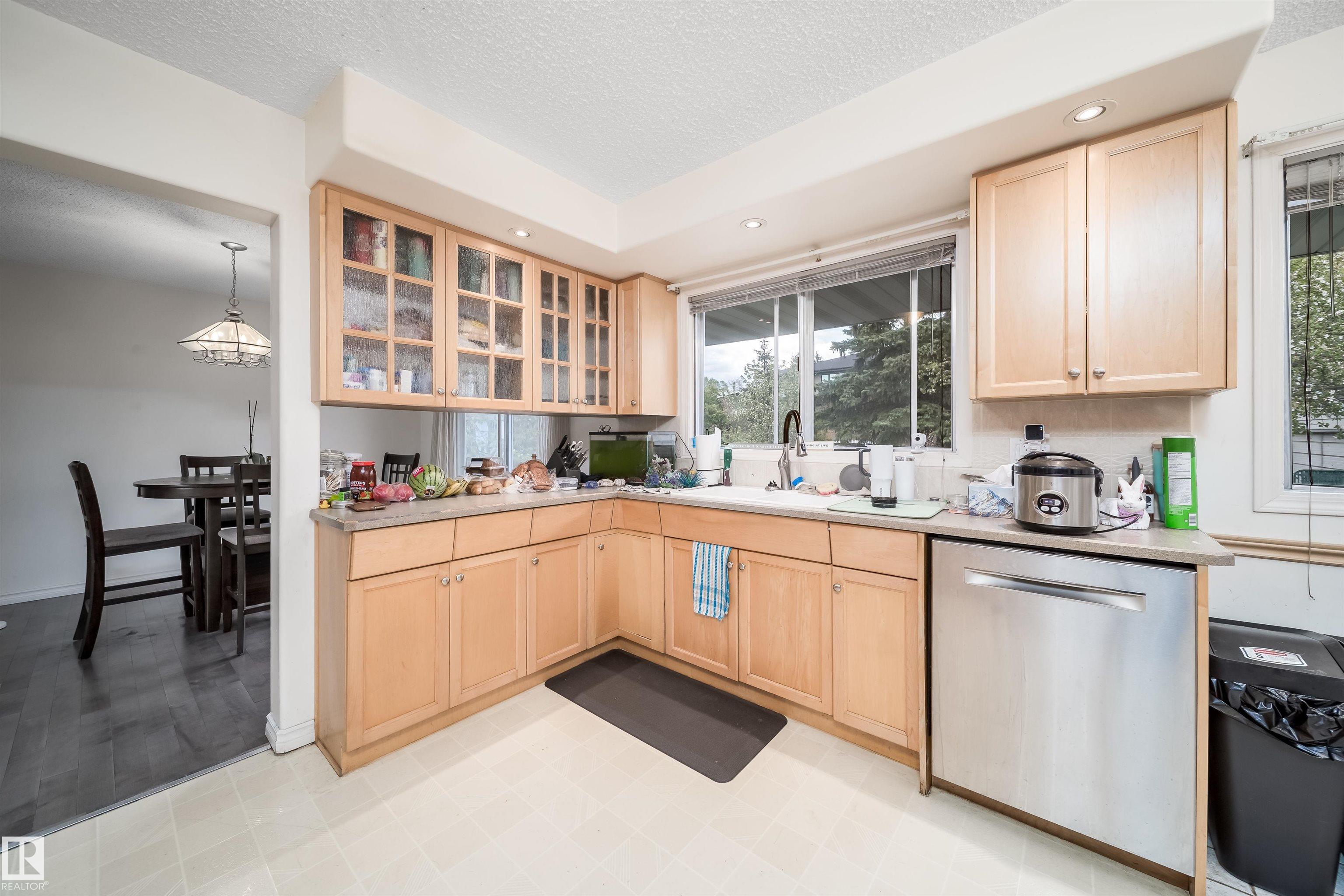 Photo 28 at 6403 132 Street NW, Grandview Heights, Edmonton