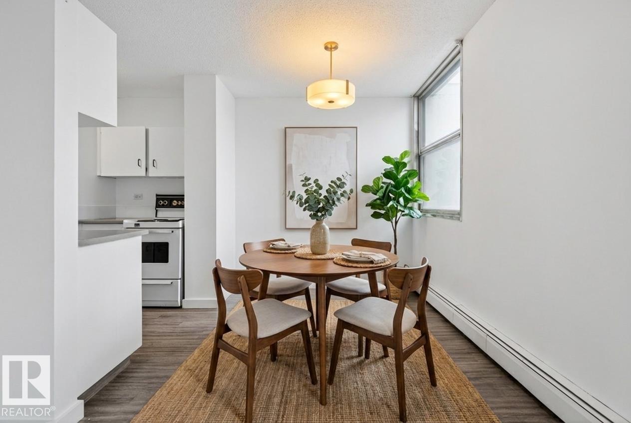 Photo 10 at 1007 - 9930 113 Street NW, Wîhkwêntôwin, Edmonton