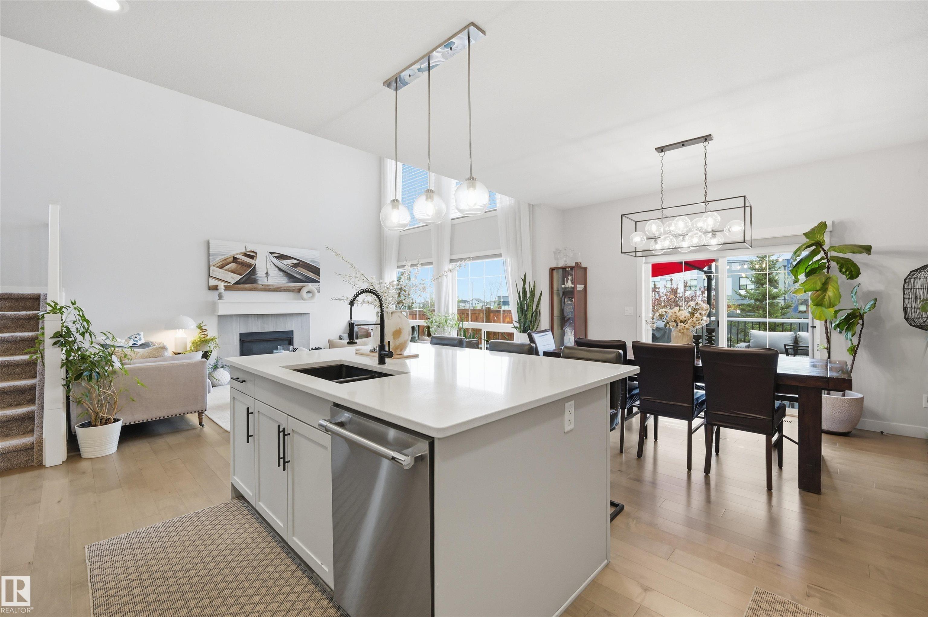 Photo 11 at 6615 Knox Place SW, Keswick, Edmonton