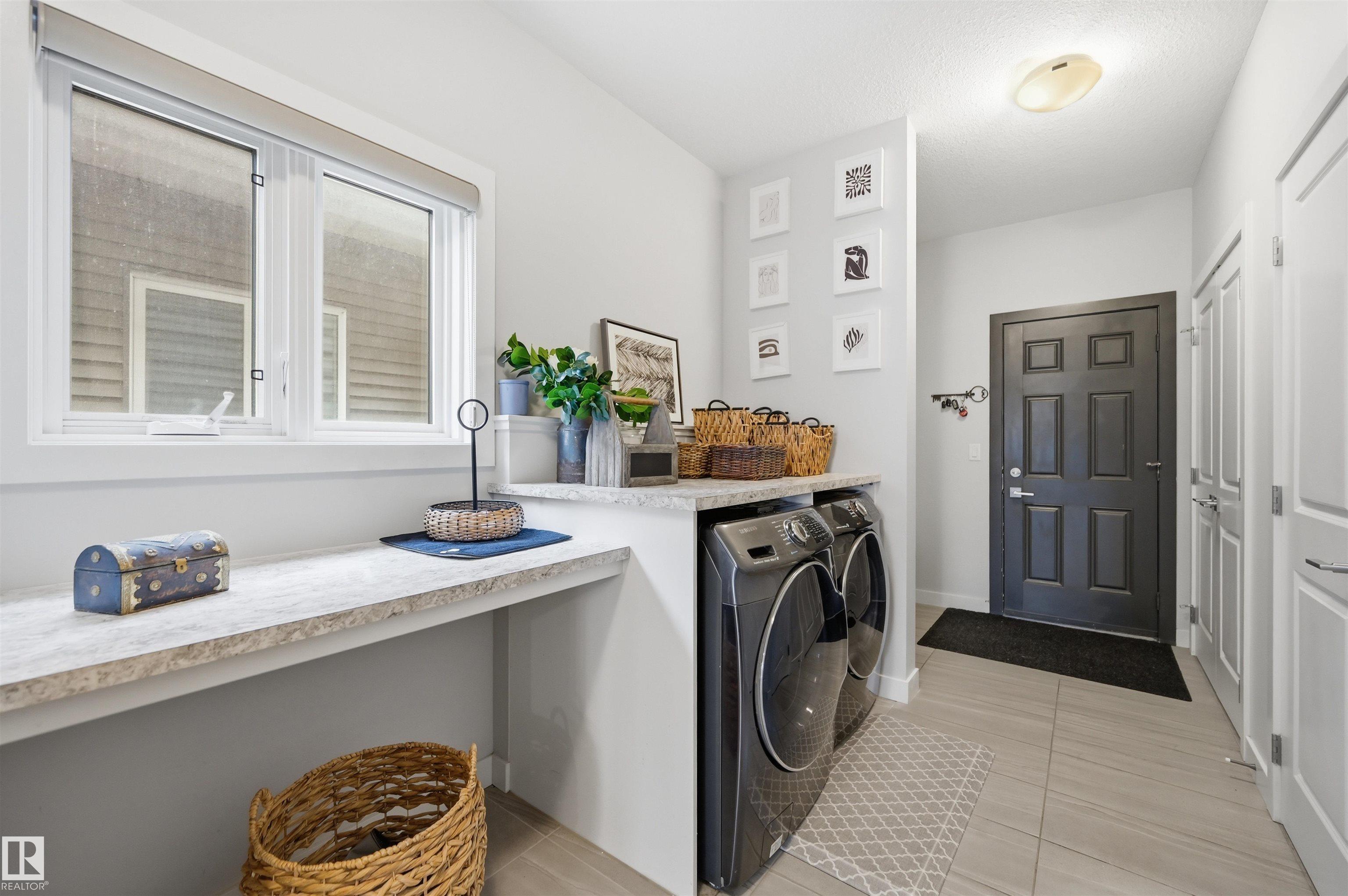 Photo 16 at 6615 Knox Place SW, Keswick, Edmonton