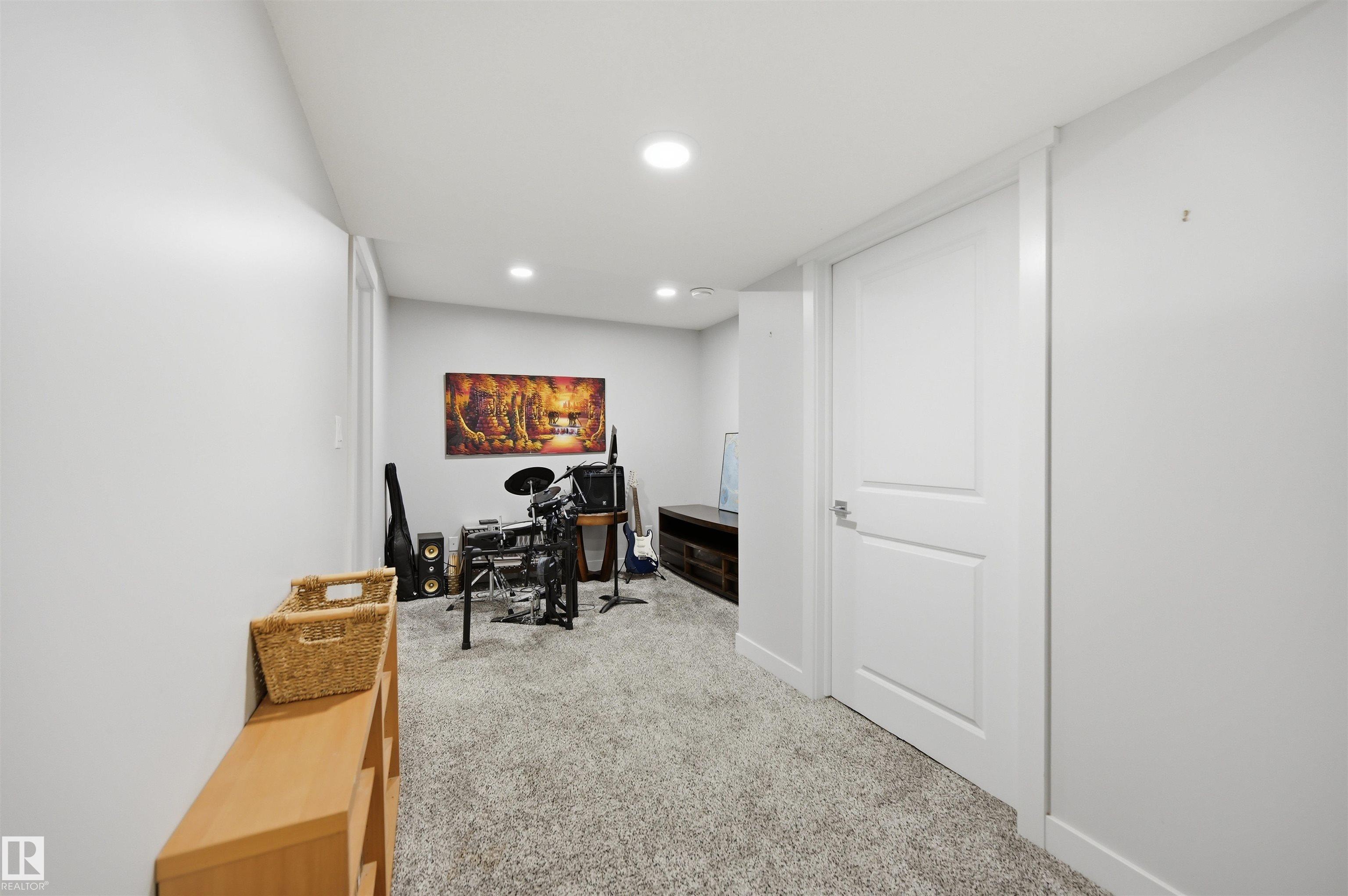 Photo 38 at 6615 Knox Place SW, Keswick, Edmonton
