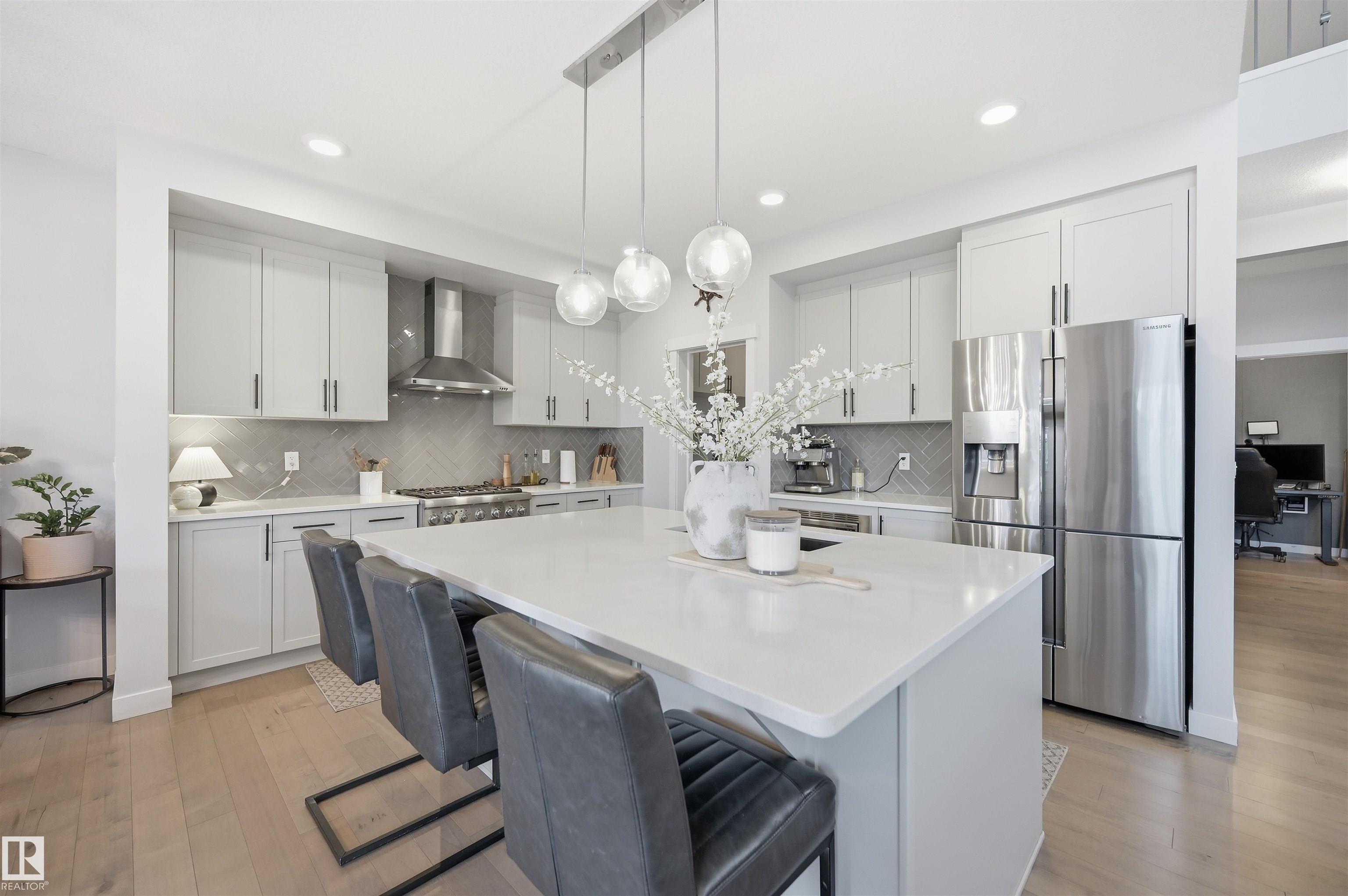 Photo 9 at 6615 Knox Place SW, Keswick, Edmonton