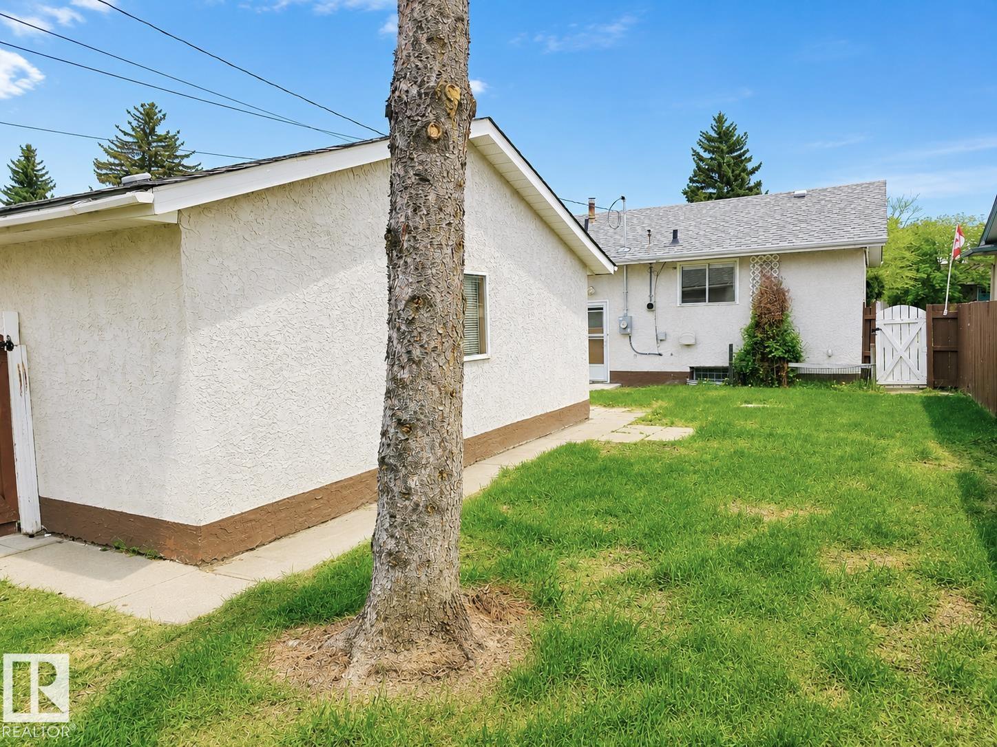 Photo 19 at 8712 162 Street NW, Meadowlark Park, Edmonton