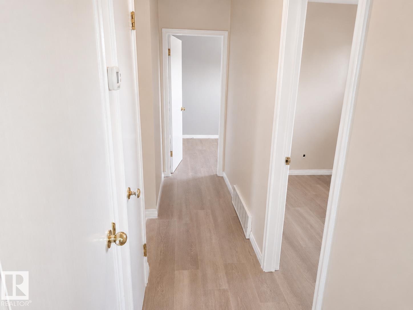8712 162 Street NW, Meadowlark Park, Edmonton