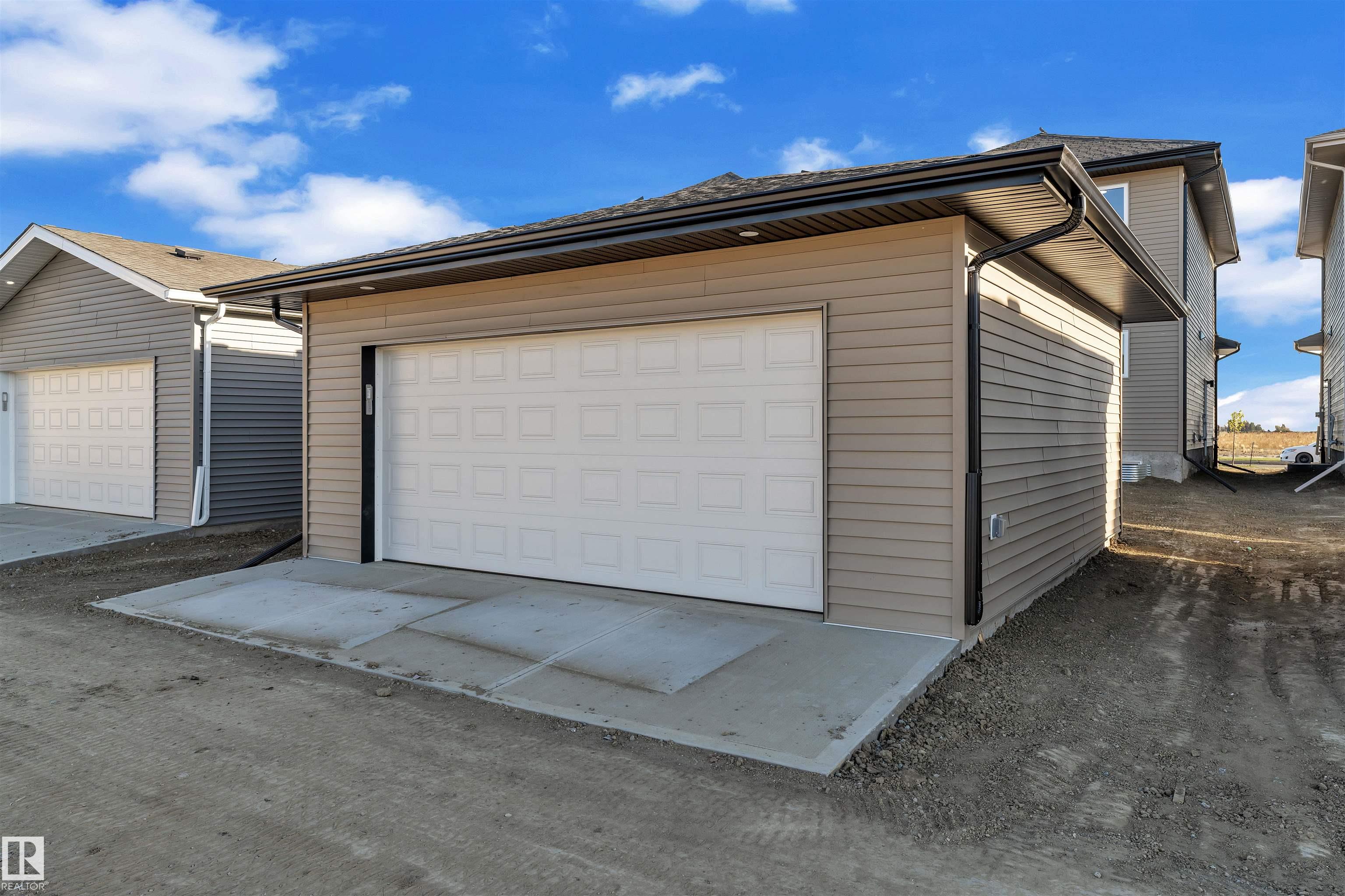 Photo 32 at 3606 39 Avenue, Azur, Beaumont