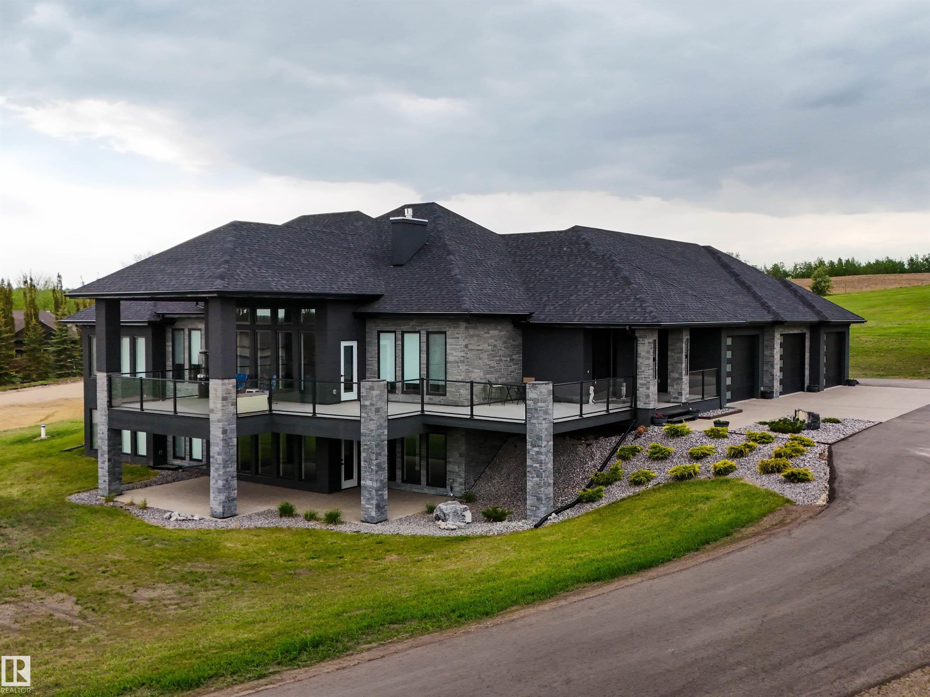24 - 27320 Twp Road 534, Southview Ridge, Rural Parkland County