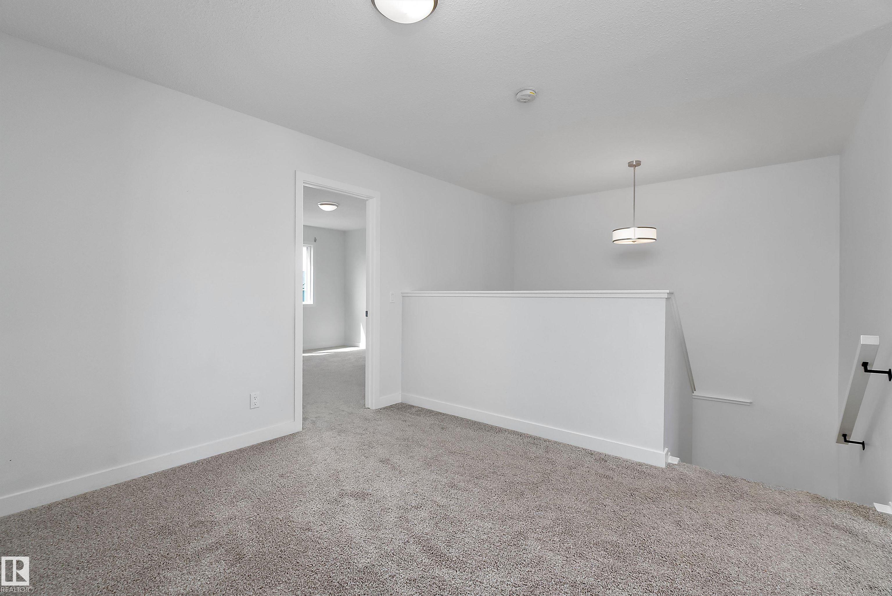 https://zimg.paragon.ice.com/ParagonImages/Property/PM/RAE/225403120/37/0/0/48fc886ecae932502de6f0080f65a990/1/a5ee453b8cd1132adae487e226276d7e/225403120-e9463c22-b122-46f2-8b0d-1a9d6cce6263.JPG