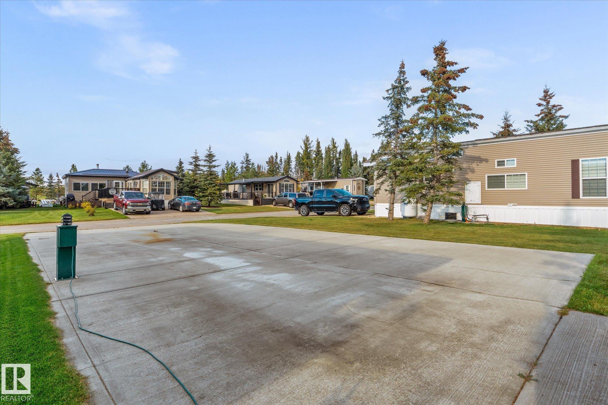 Photo 15 at 183 - 53126 Rge Road 70, Trestle Creek Golf Resort, Rural Parkland County