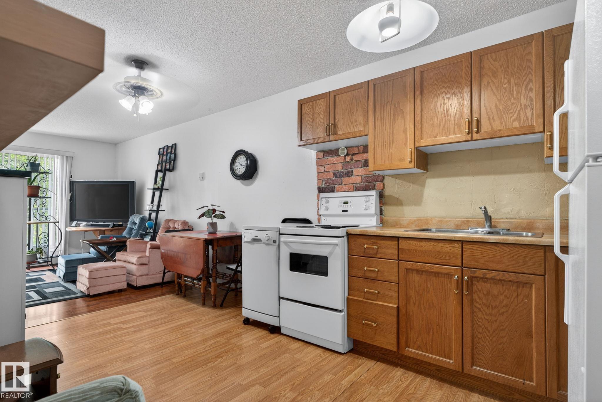 204 - 12404 114 Avenue NW, Inglewood, Edmonton
