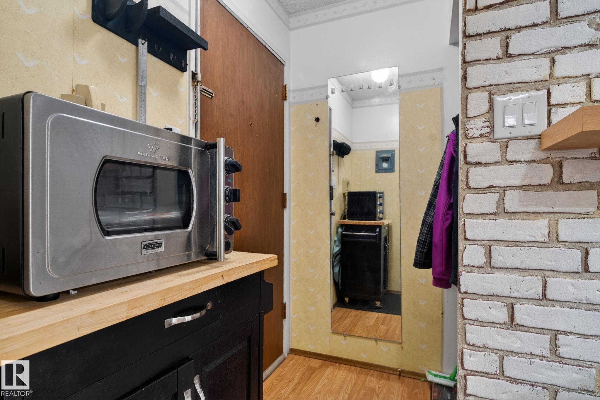 204 - 12404 114 Avenue NW, Inglewood, Edmonton