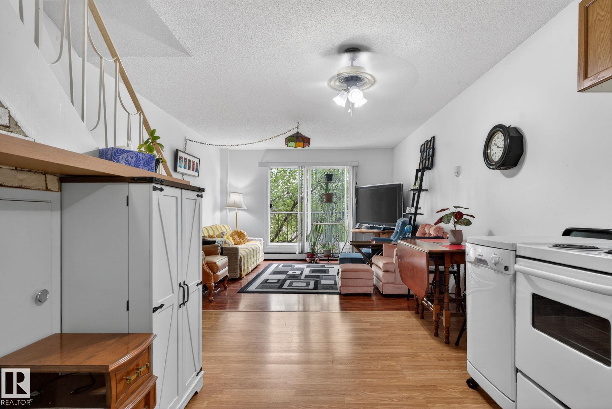 Photo 7 at 204 - 12404 114 Avenue NW, Inglewood, Edmonton