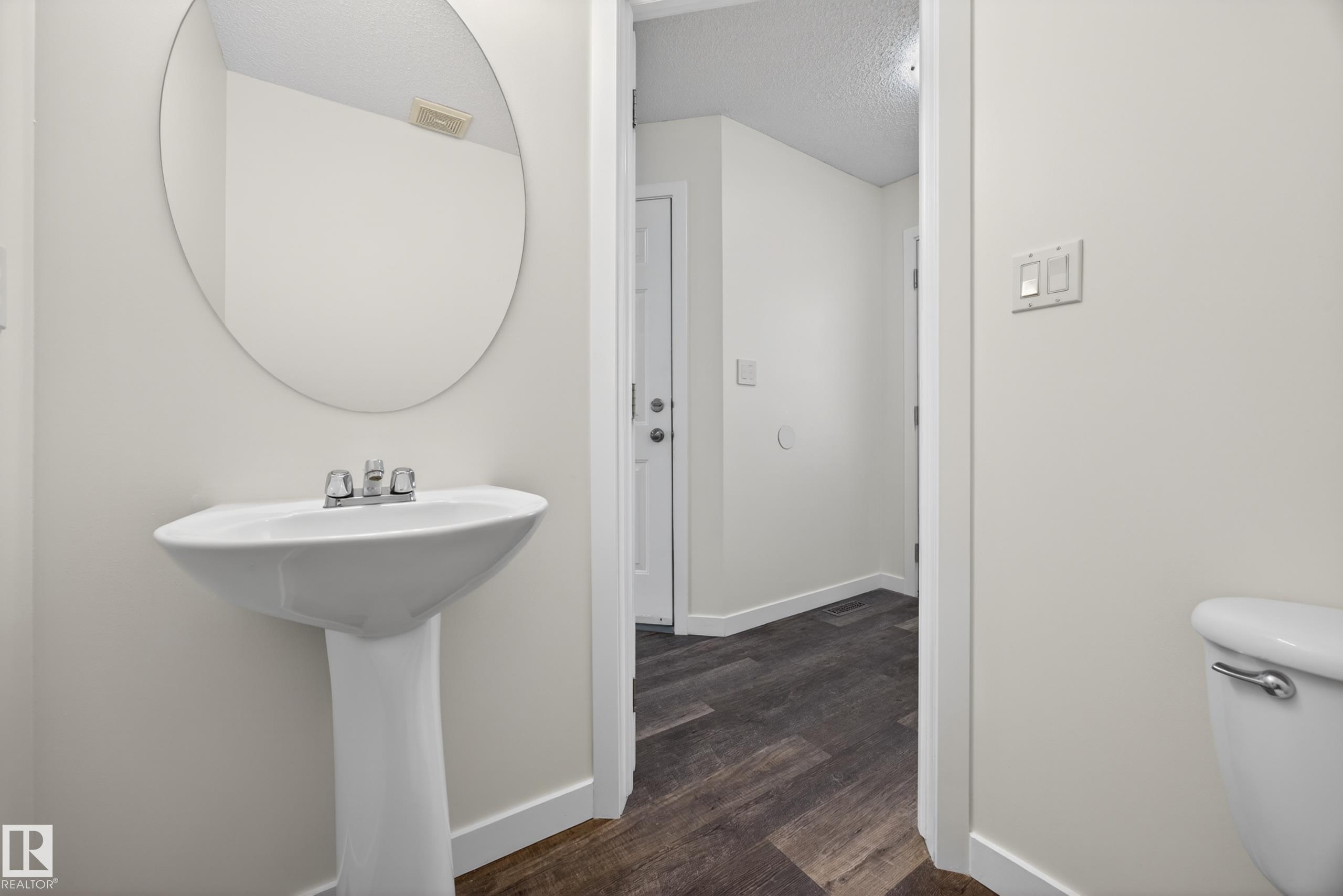 Photo 6 at 39 - 4020 21 Street NW, Larkspur, Edmonton