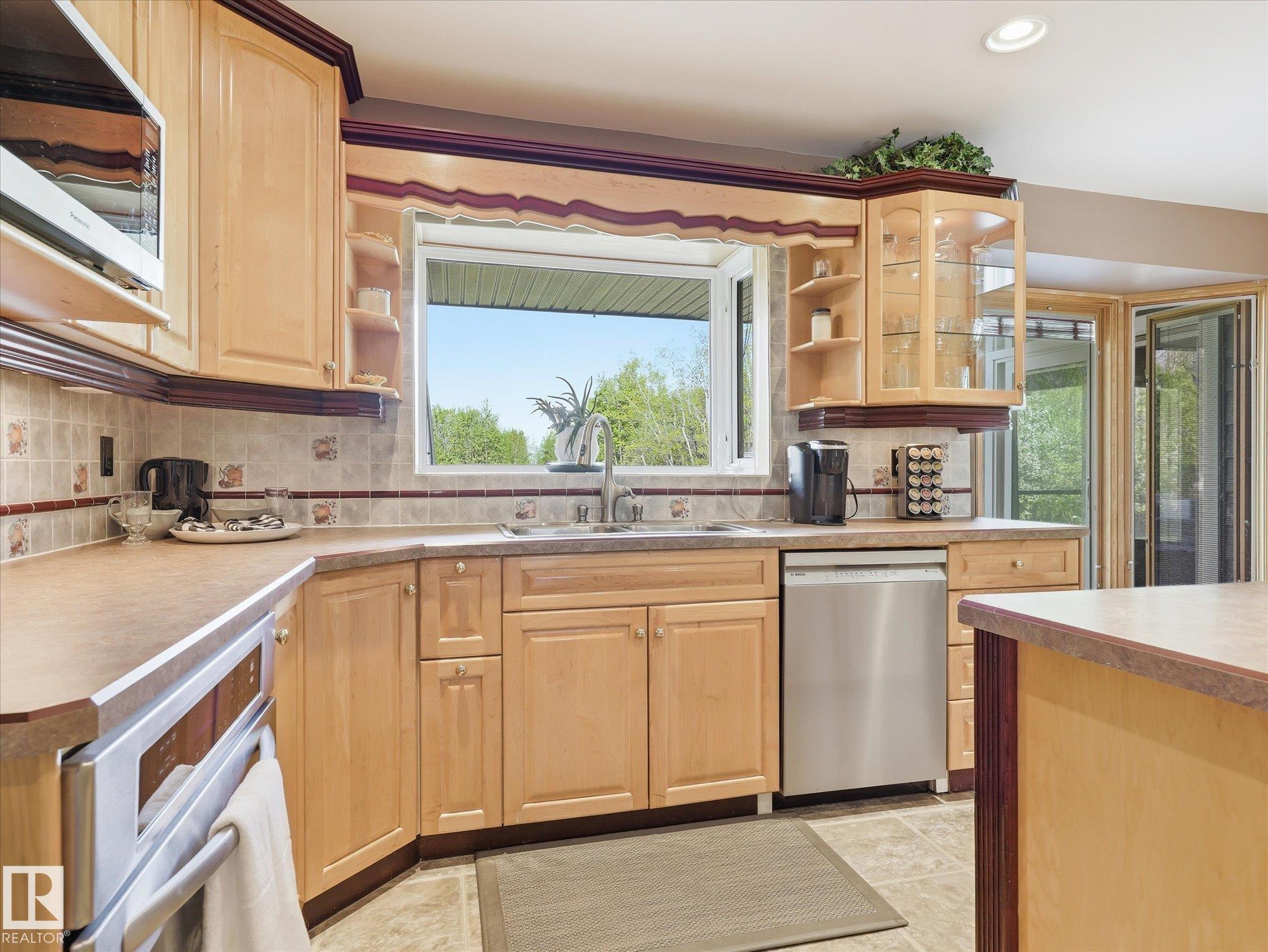 Photo 15 at 51408 Rge Road 224, None, Rural Strathcona County