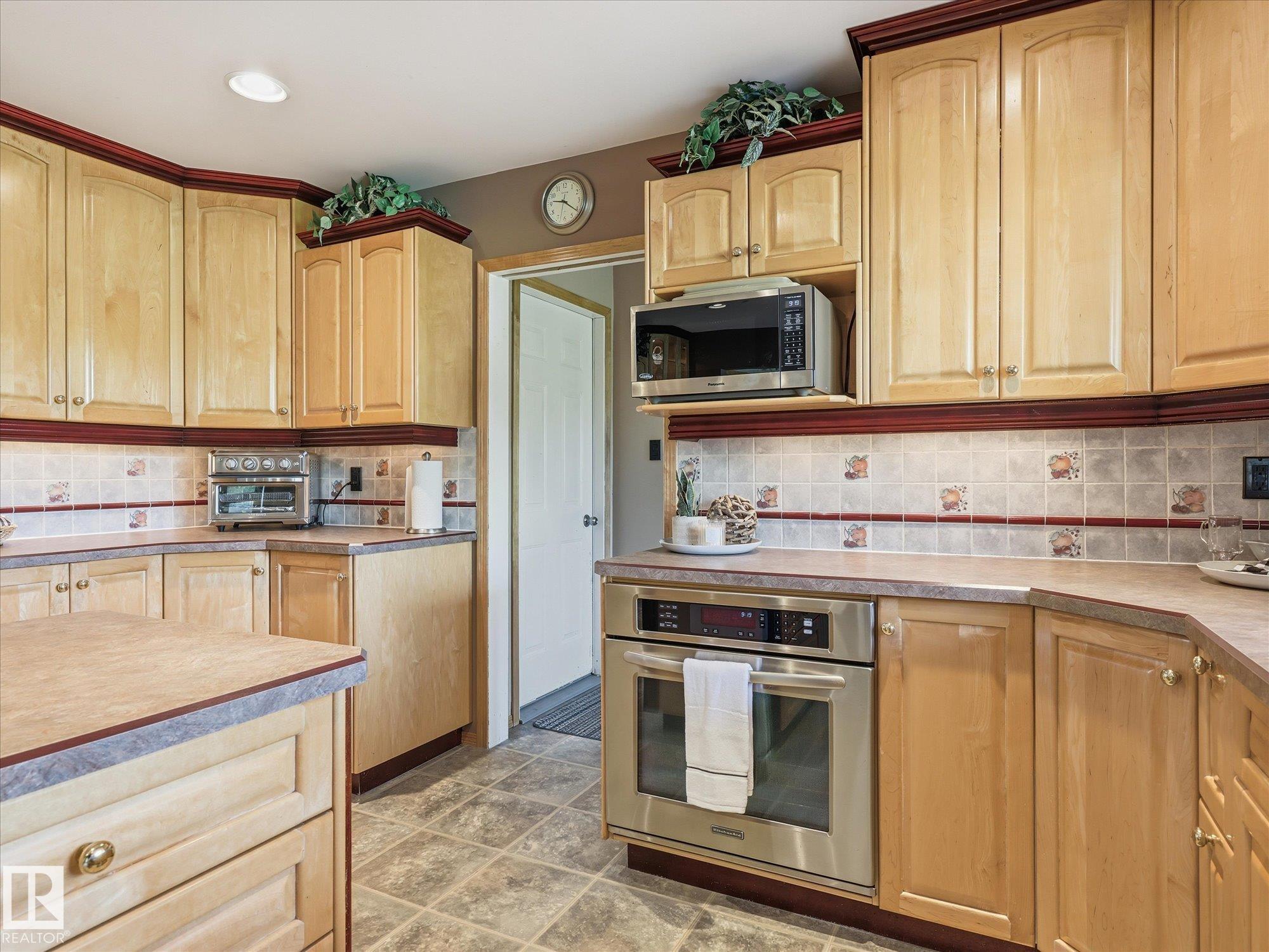 Photo 19 at 51408 Rge Road 224, None, Rural Strathcona County