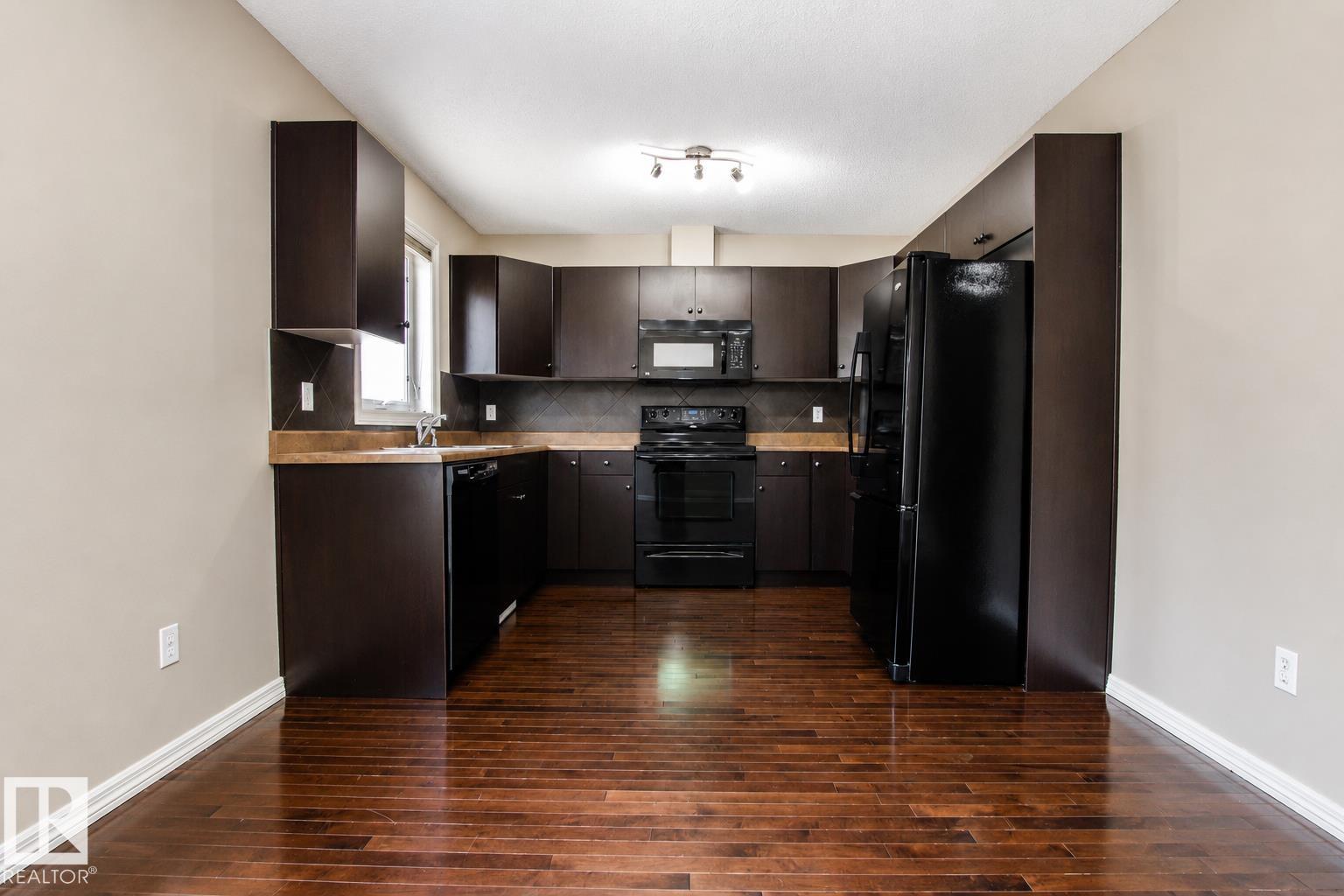 Photo 10 at 52 - 2336 Aspen Trail, Emerald Hills, Sherwood Park