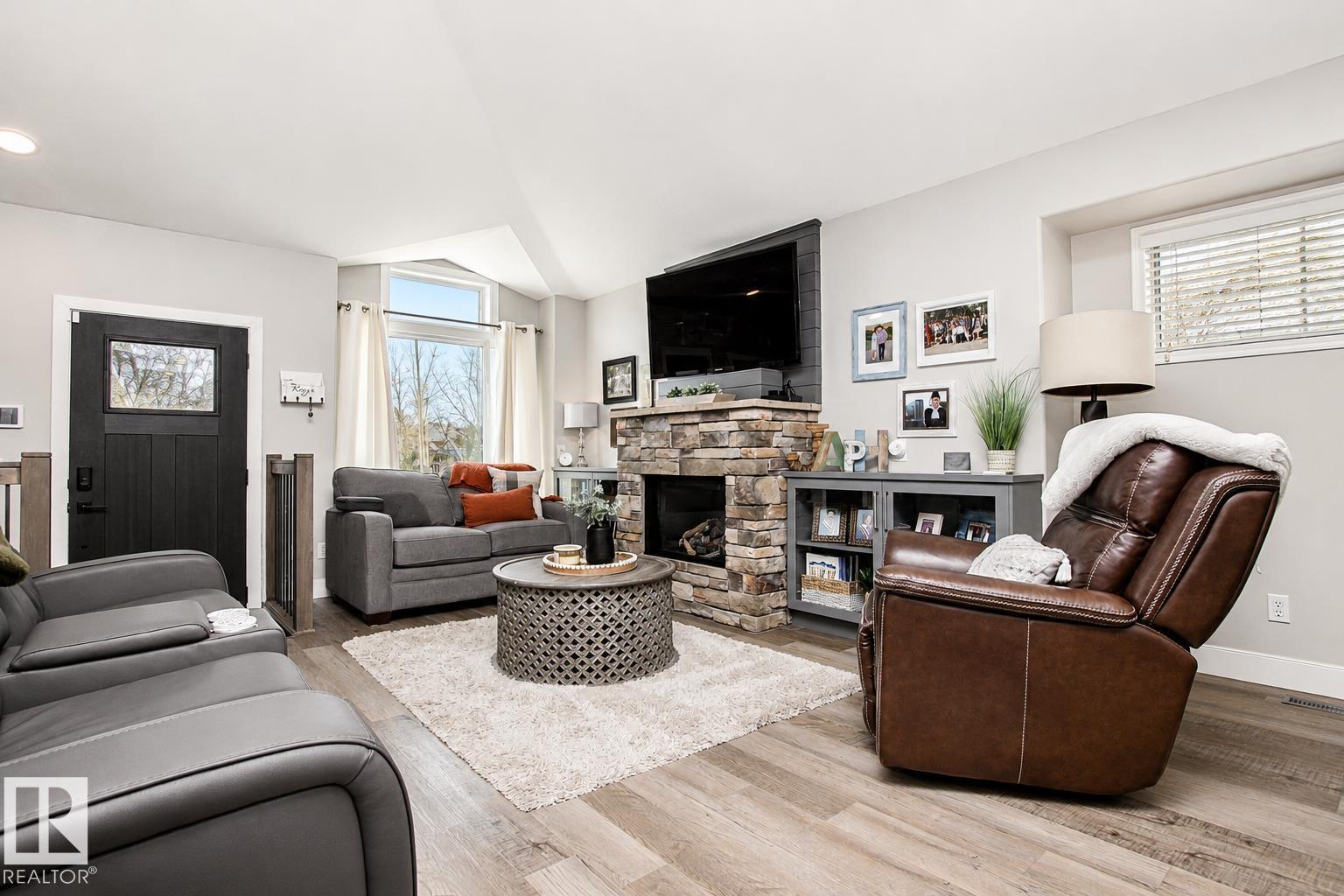 Photo 6 at 160 Regency Drive, Regency Park, Sherwood Park