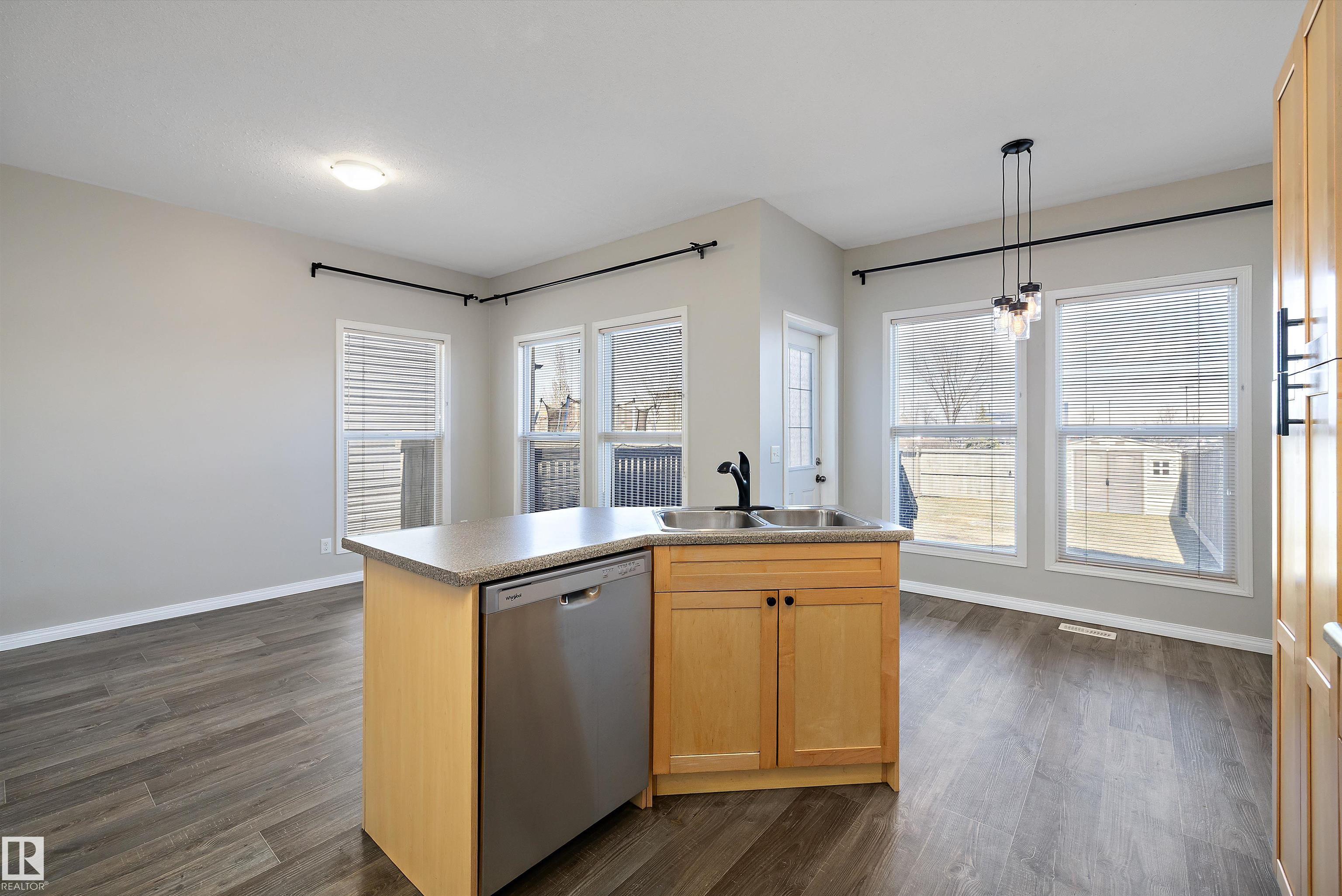 Photo 22 at 7562 Ellesmere Way, Emerald Hills, Sherwood Park