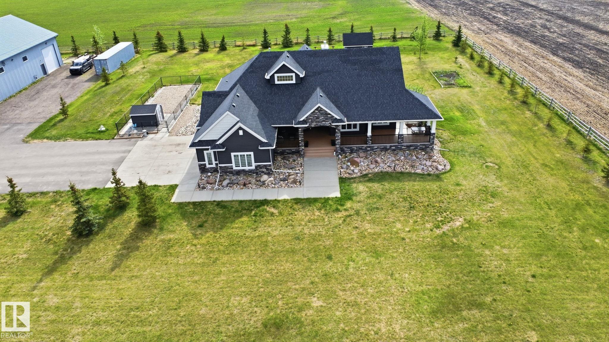 54517 Rge Road 242, None, Rural Sturgeon County
