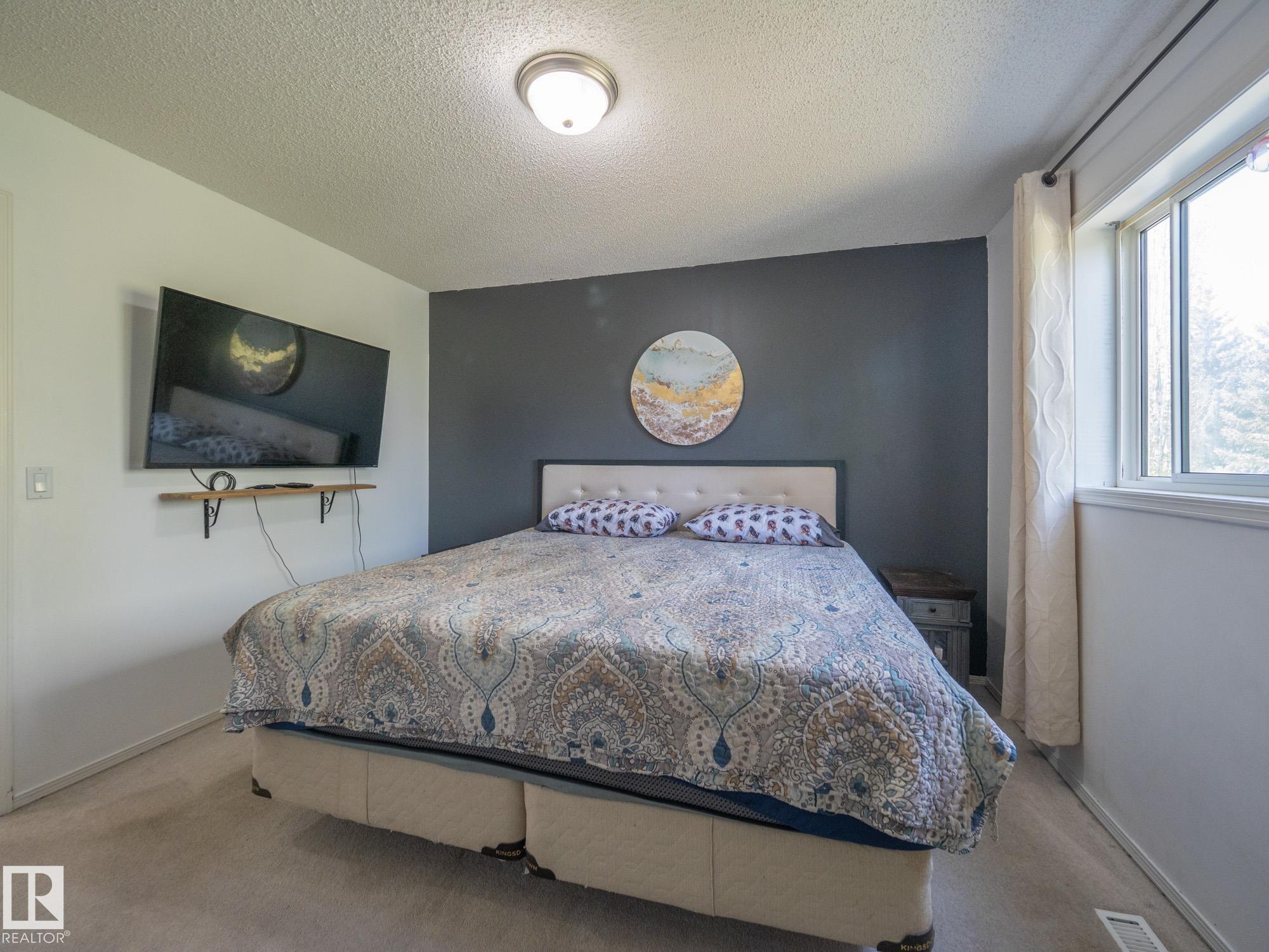 Photo 17 at 129 Regency Drive, Regency Park, Sherwood Park