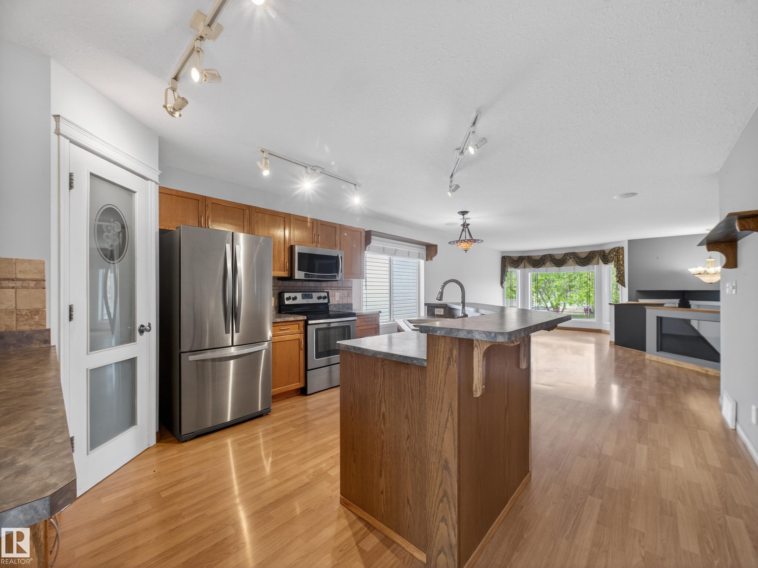 Photo 9 at 108 Ridgepoint Way, The Ridge, Sherwood Park