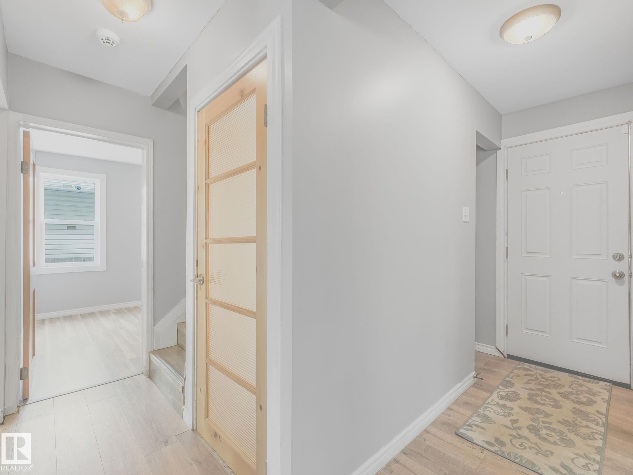 Photo 14 at 9911 161 Street NW, Glenwood, Edmonton