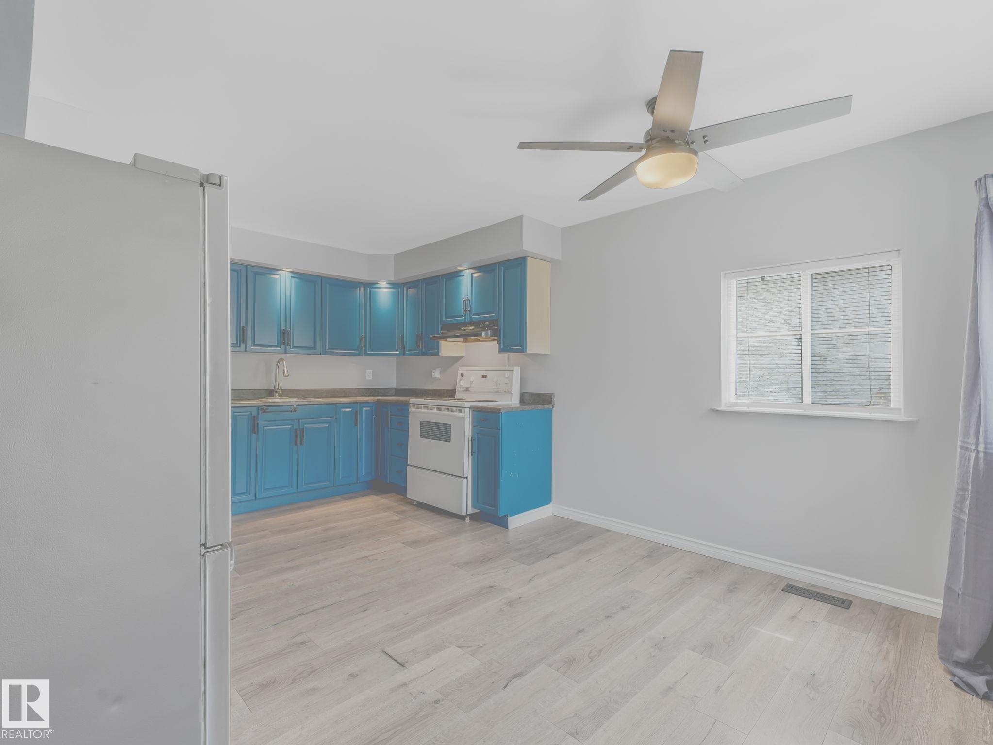 Photo 7 at 9911 161 Street NW, Glenwood, Edmonton