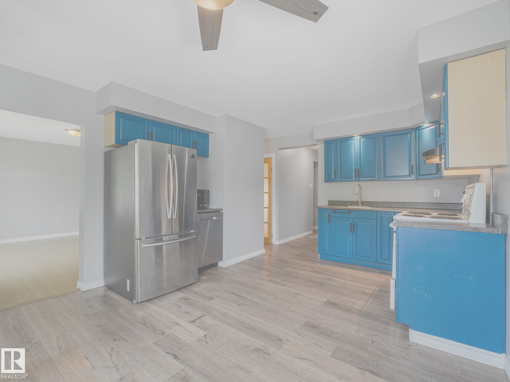 Photo 9 at 9911 161 Street NW, Glenwood, Edmonton