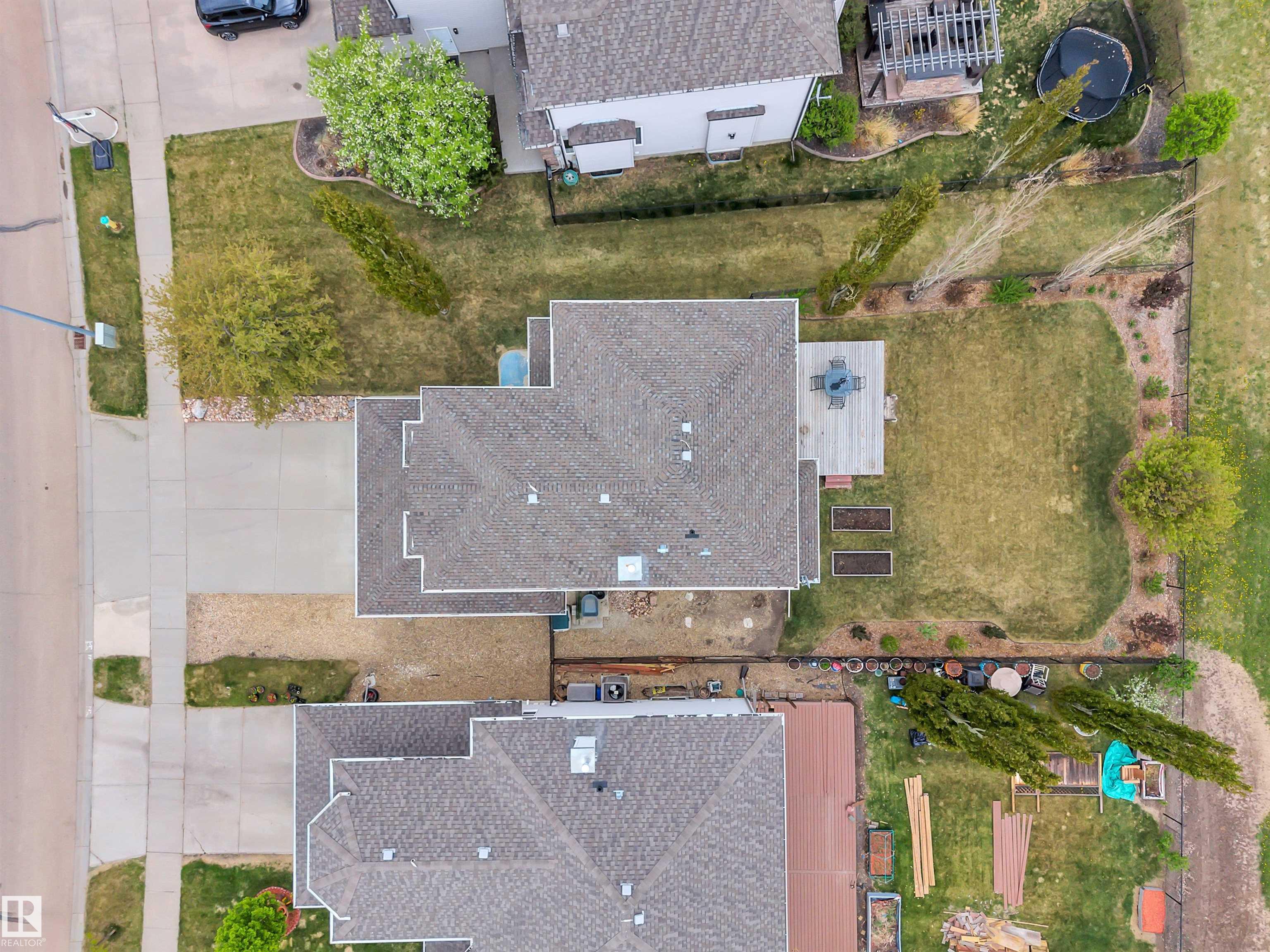 Photo 70 at 173 Reichert, Coloniale Estates, Beaumont