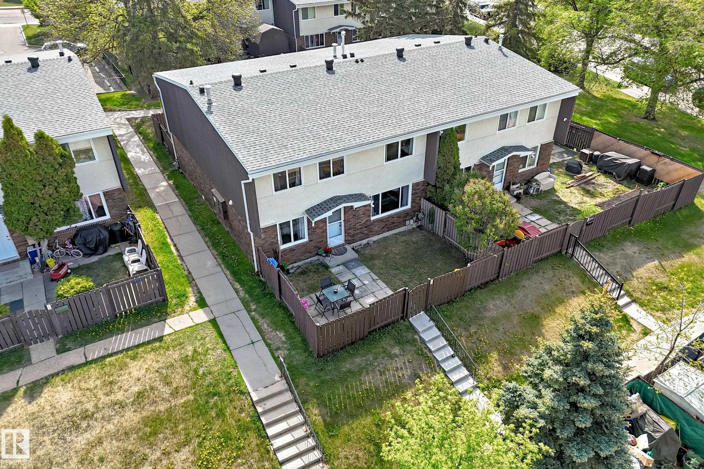 167 Roseland Village NW, Northmount, Edmonton