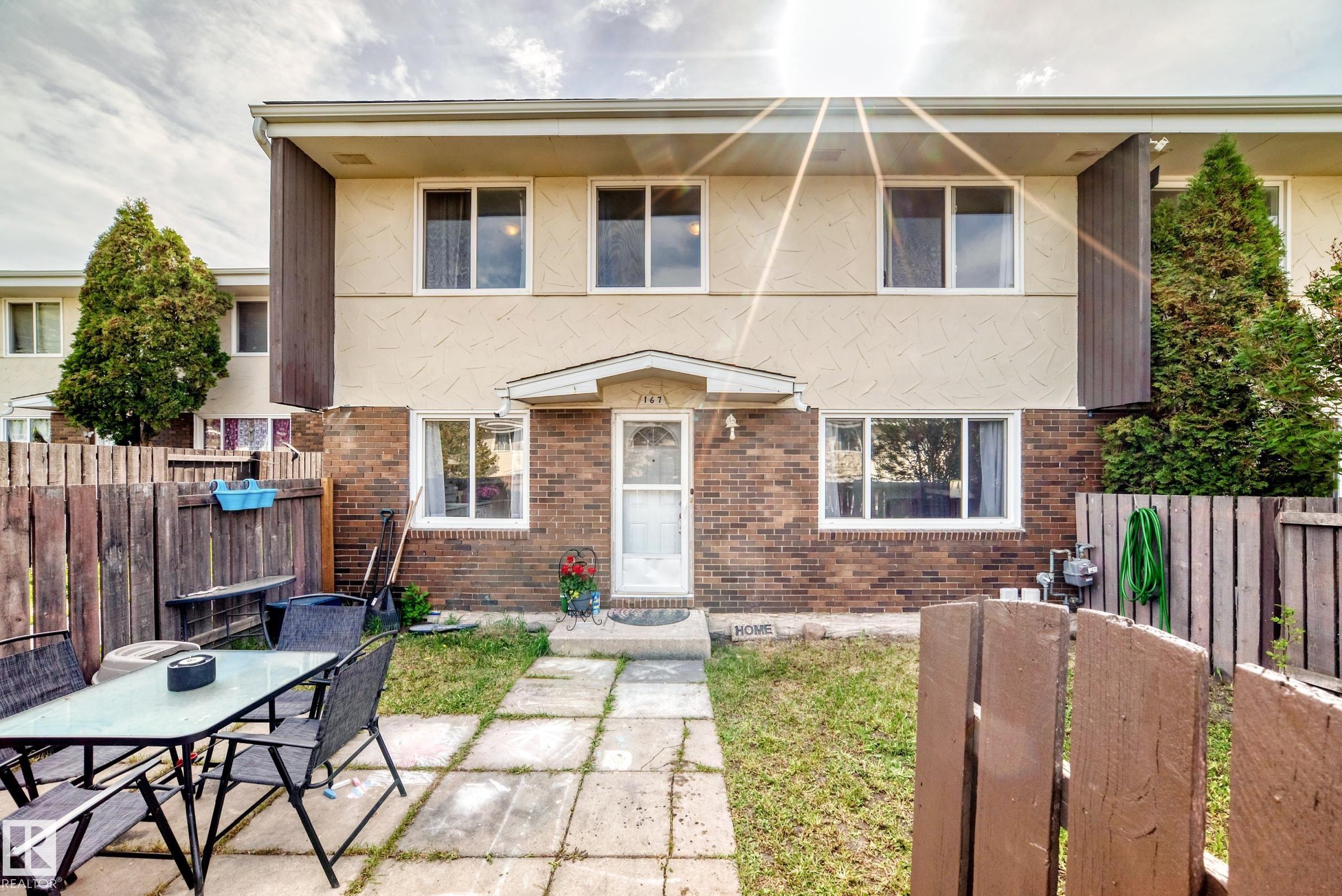 167 Roseland Village NW, Northmount, Edmonton