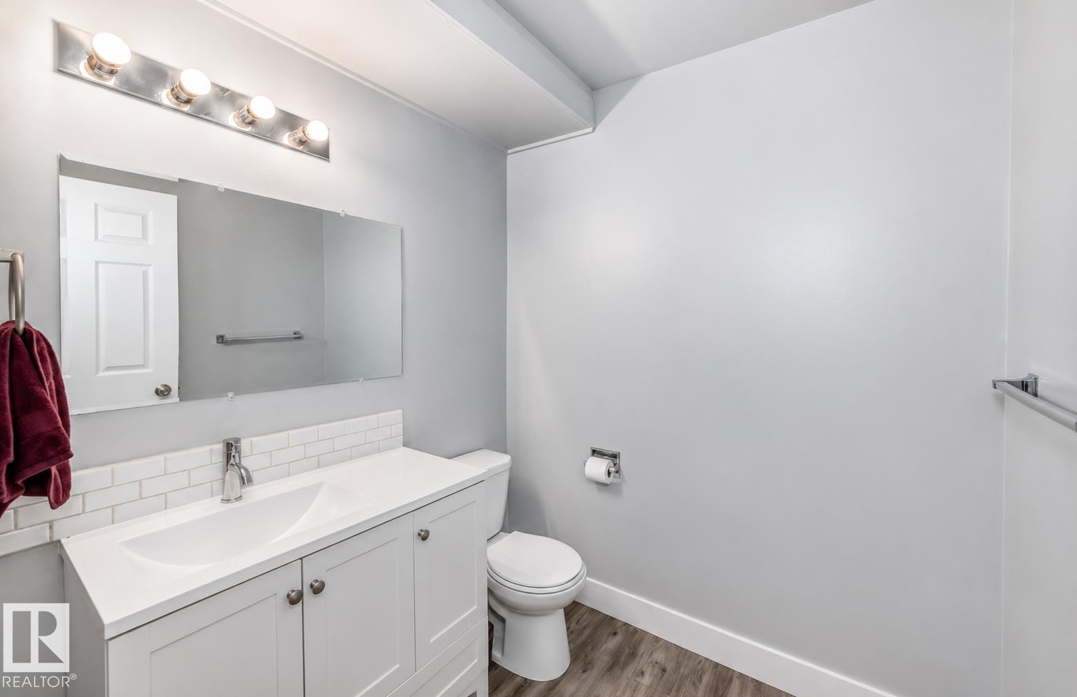 https://zimg.paragon.ice.com/ParagonImages/Property/PM/RAE/225403242/12/0/0/7dfa347ba97b0ad059a66933dfce6a96/1/724acd6c5b804f0d43b8edfe4c3fcd7d/225403242-49bba0d9-b8e2-4f5c-be0d-bcaaa41defc3.JPG
