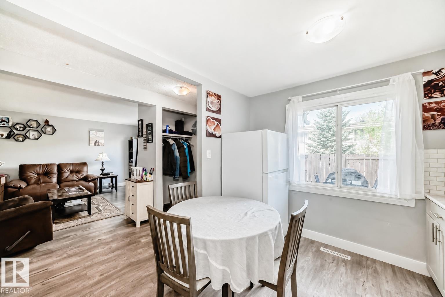 https://zimg.paragon.ice.com/ParagonImages/Property/PM/RAE/225403242/6/0/0/36cfdae05d2489fce844475d7ccc7b95/1/724acd6c5b804f0d43b8edfe4c3fcd7d/225403242-d019ff81-e6b5-4ce2-8c41-4198e1ba6486.JPG